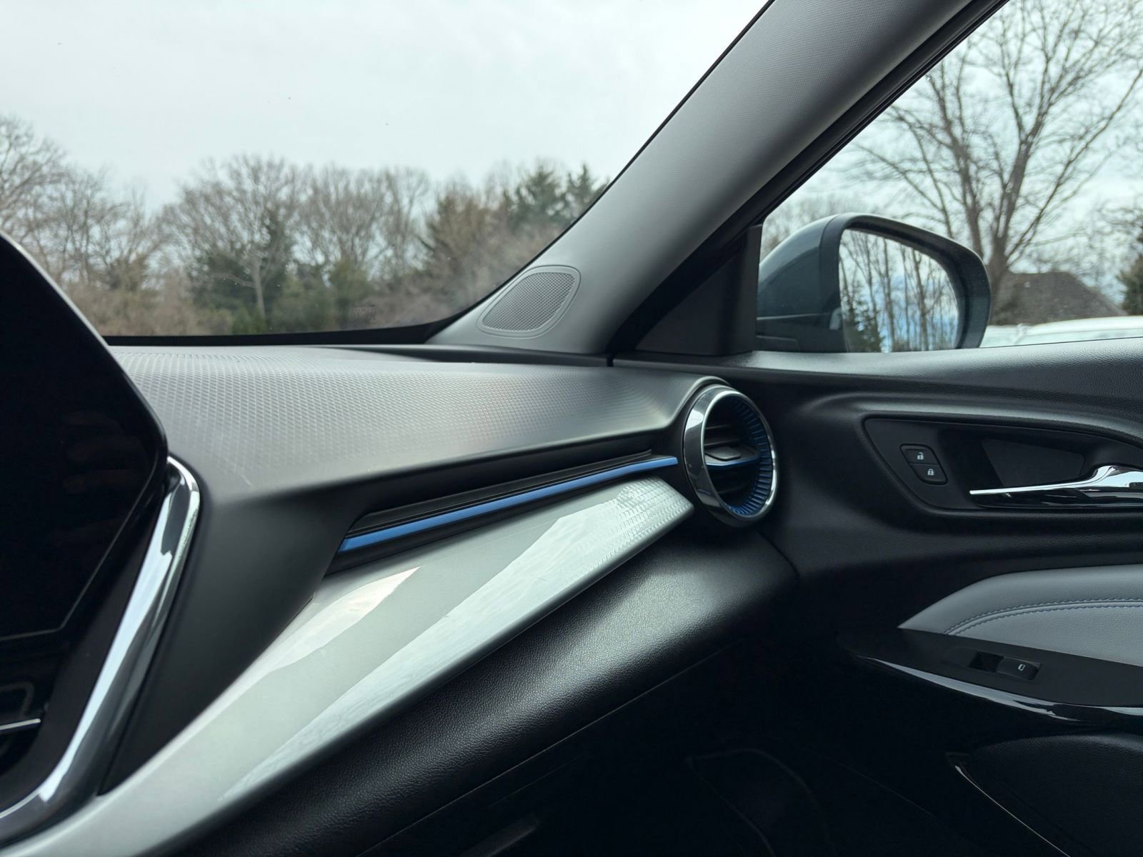 Thumbnail: 2025 Chevrolet Trax - 33