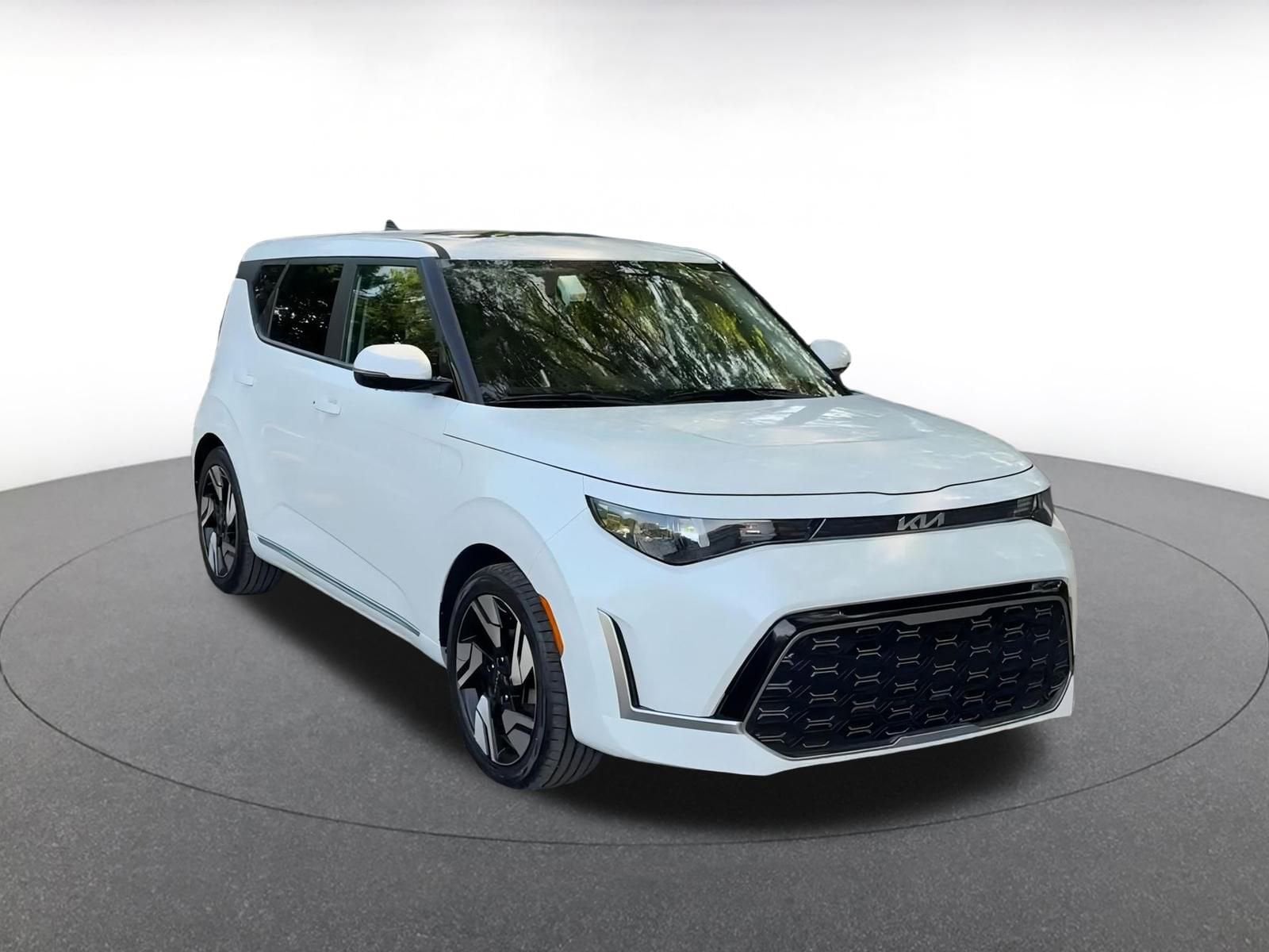 Thumbnail: 2023 Kia Soul - 3