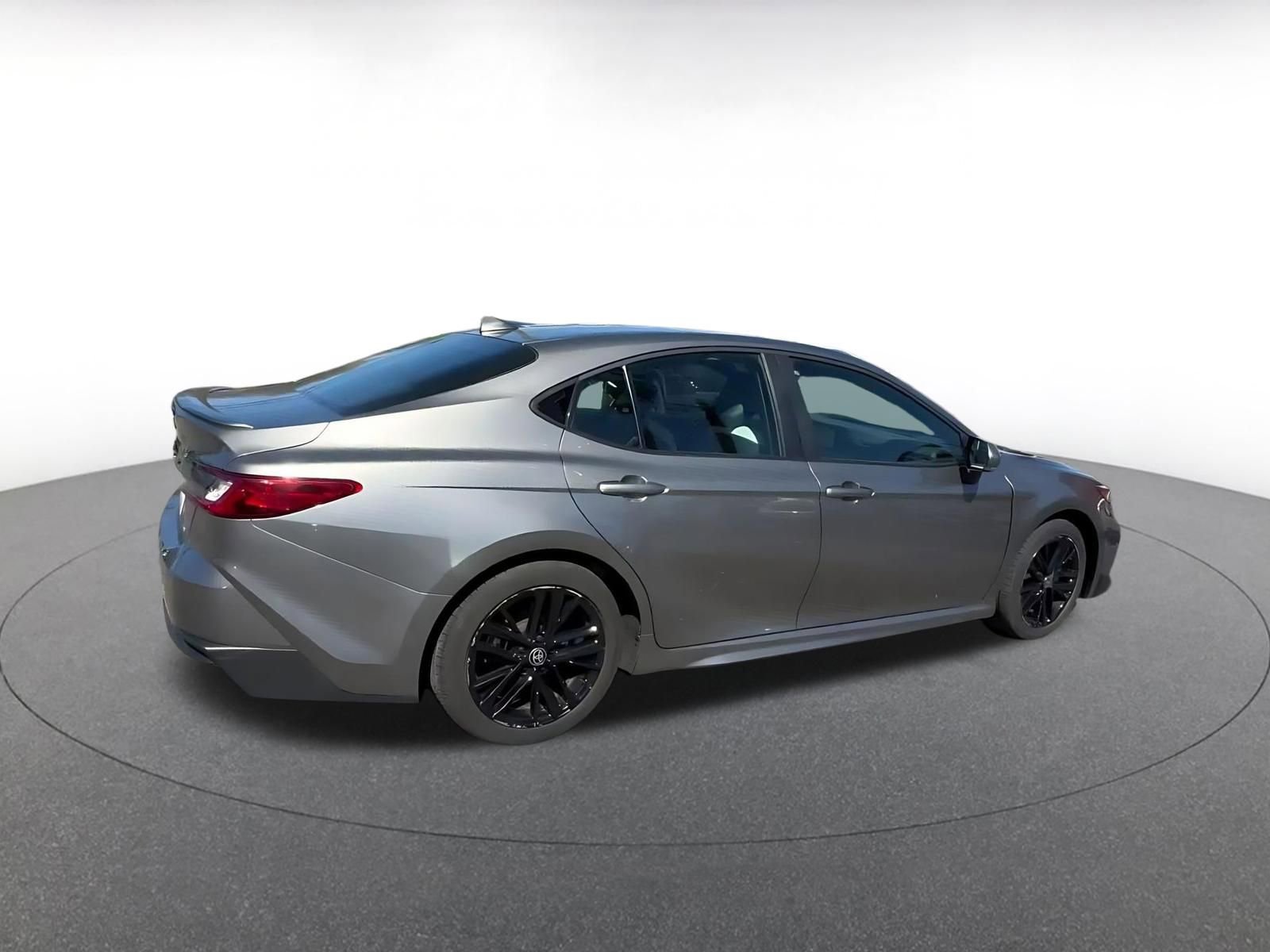 Thumbnail: 2025 Toyota Camry - 15