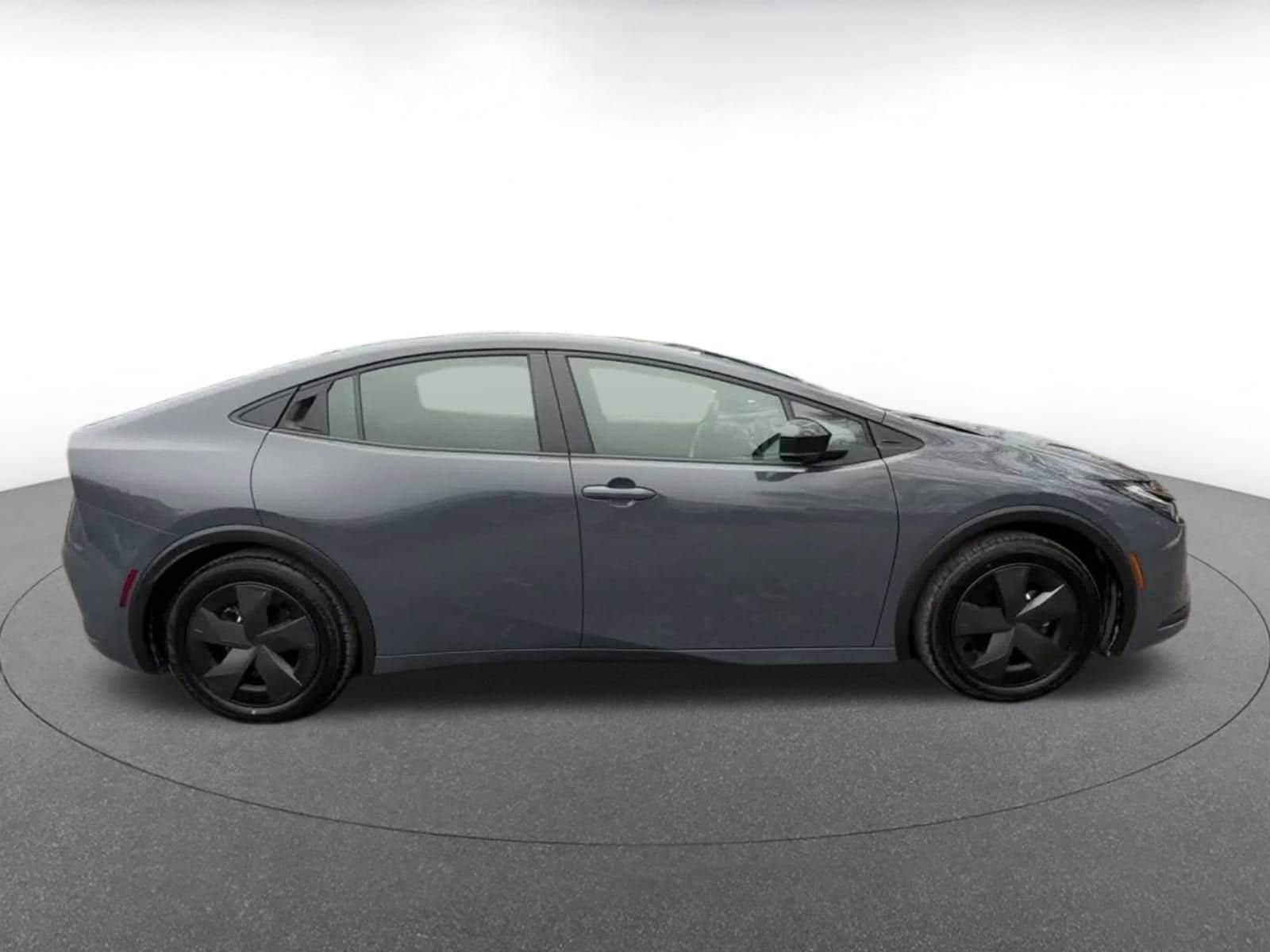 Thumbnail: 2025 Toyota Prius - 15