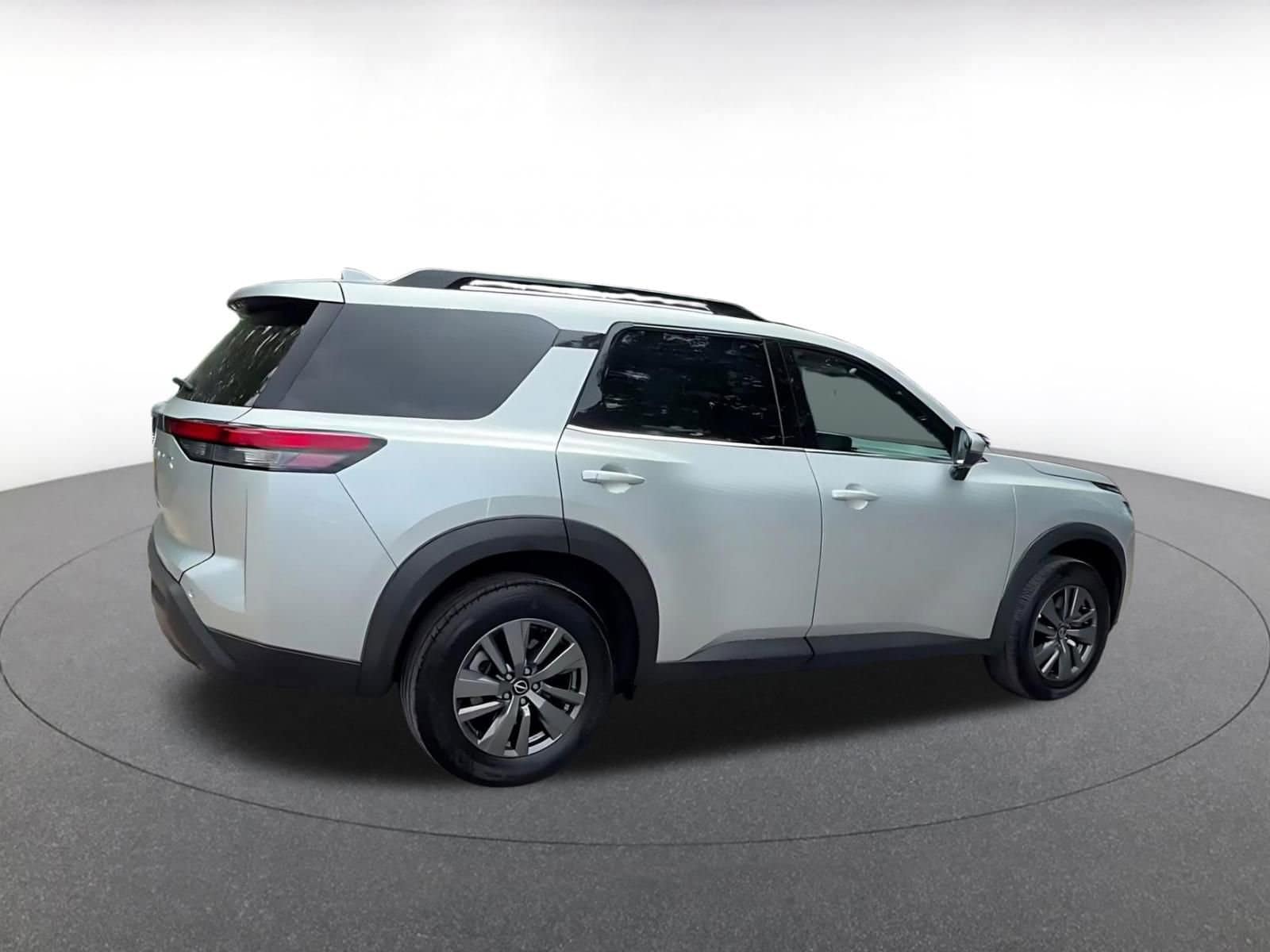Thumbnail: 2025 Nissan Pathfinder - 15