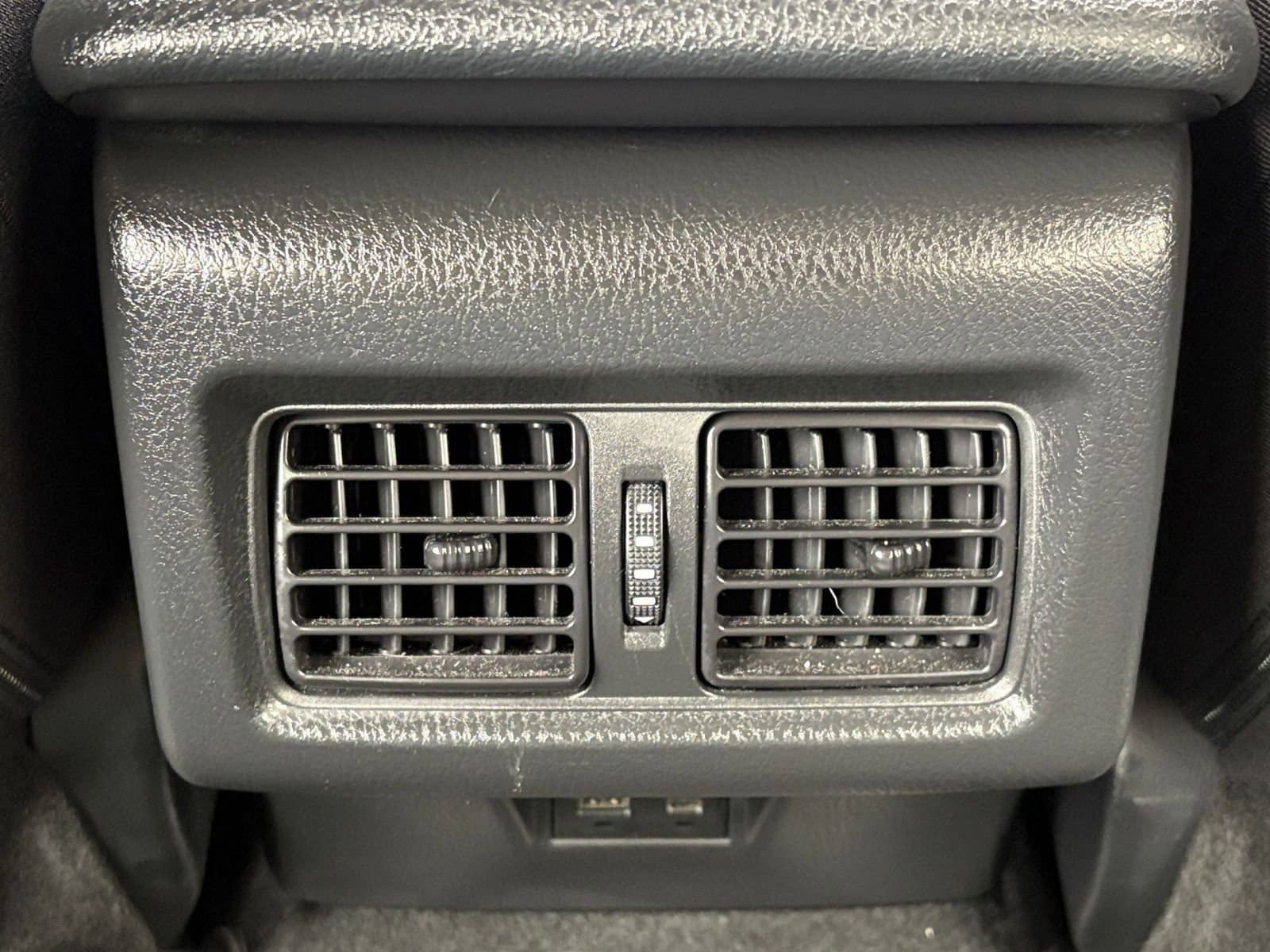 Thumbnail: 2025 Toyota Camry - 23