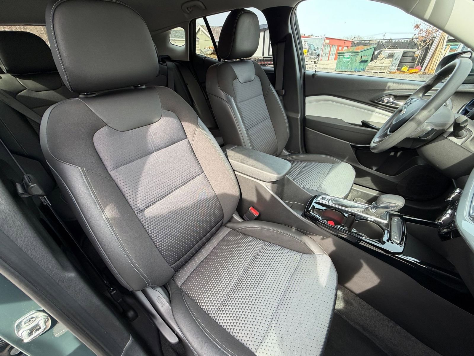 Thumbnail: 2025 Chevrolet Trax - 35