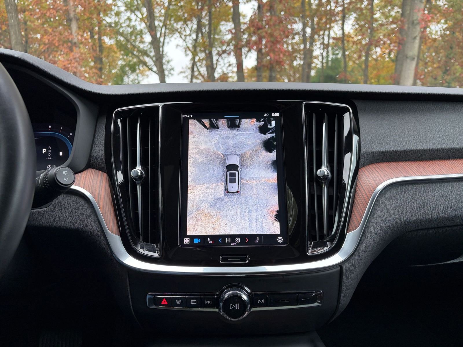 Thumbnail: 2025 Volvo S60 - 18