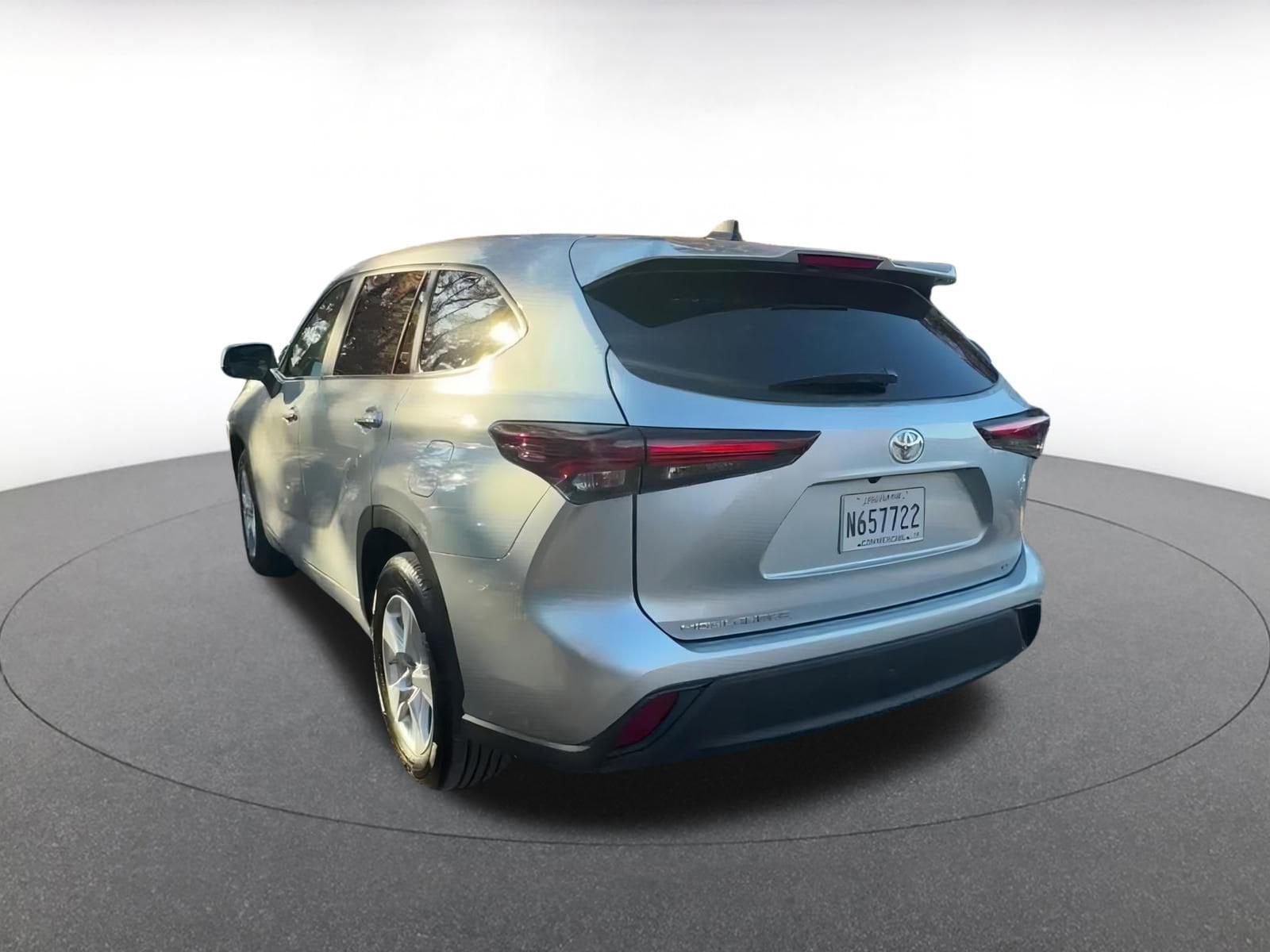 Thumbnail: 2025 Toyota Highlander - 11