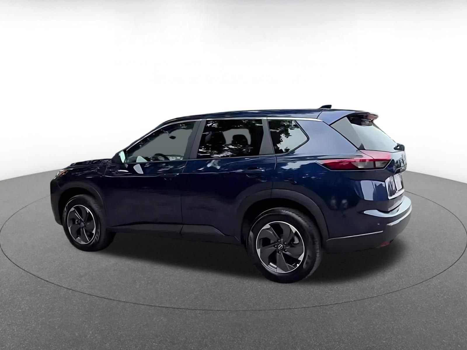 Thumbnail: 2025 Nissan Rogue - 4