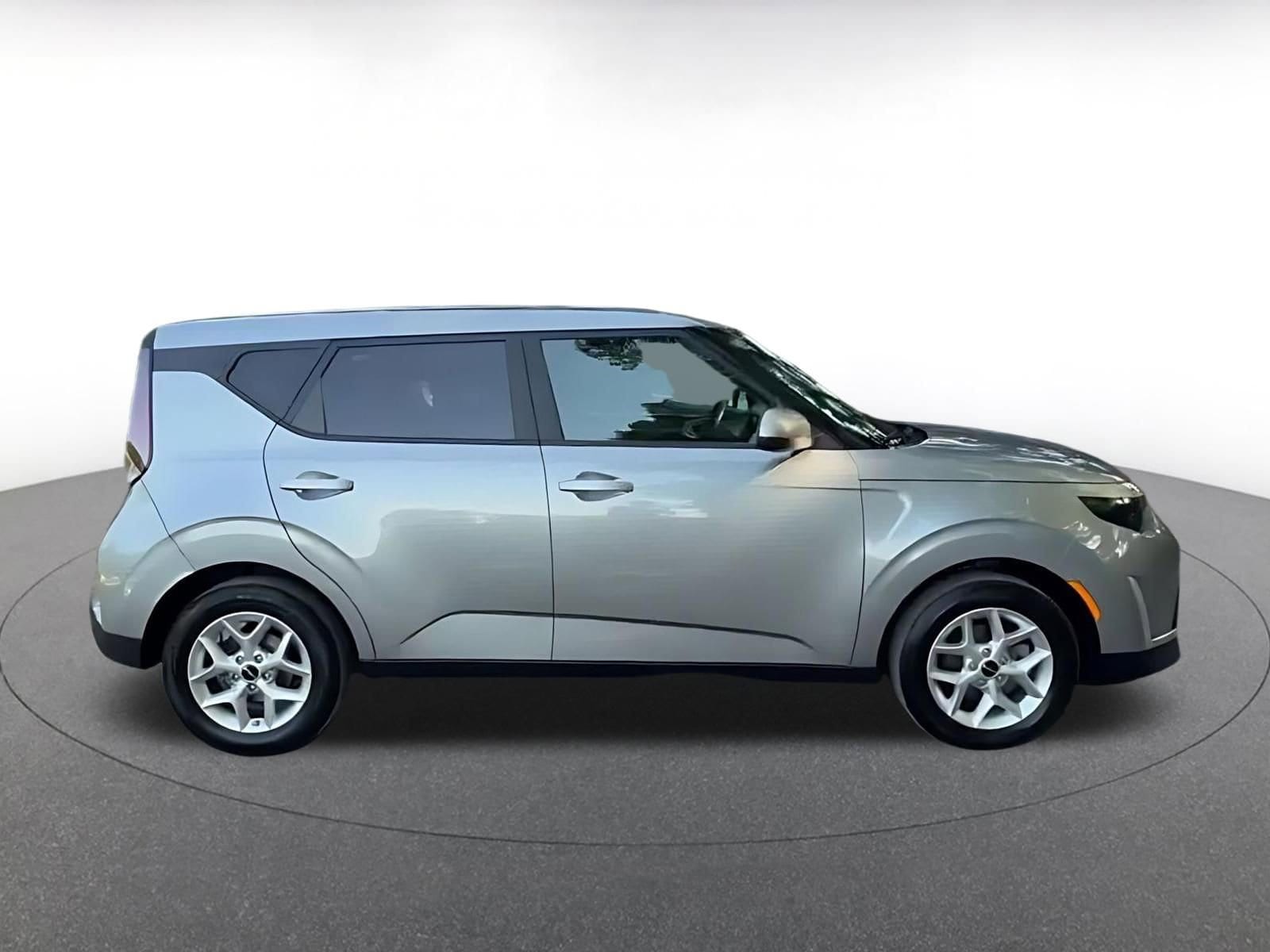 Thumbnail: 2025 Kia Soul - 16