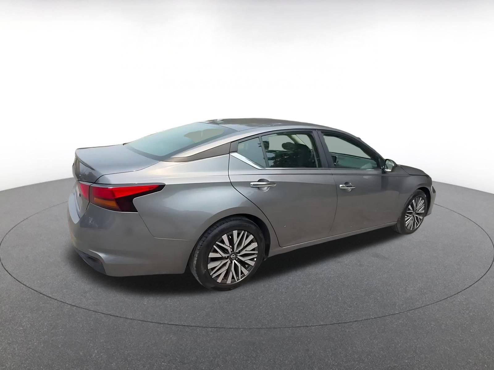 Thumbnail: 2025 Nissan Altima - 15