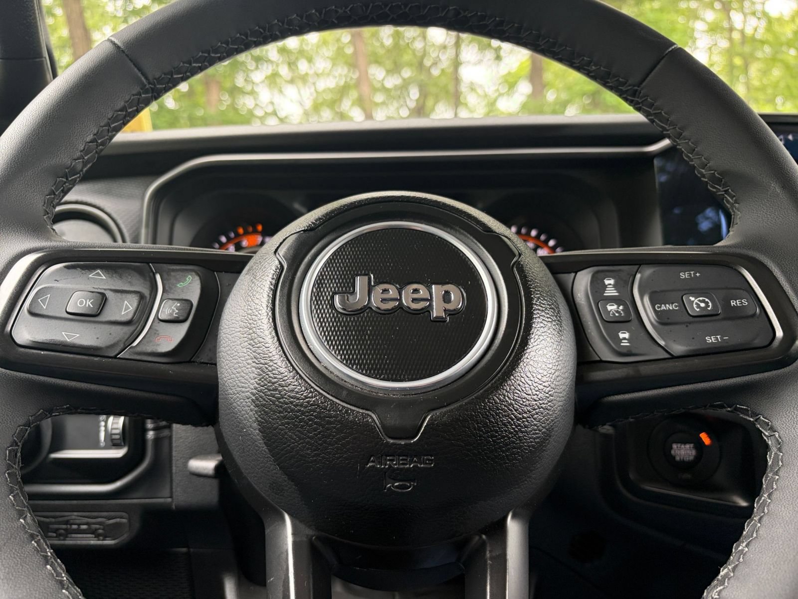 Thumbnail: 2025 Jeep Wrangler - 27