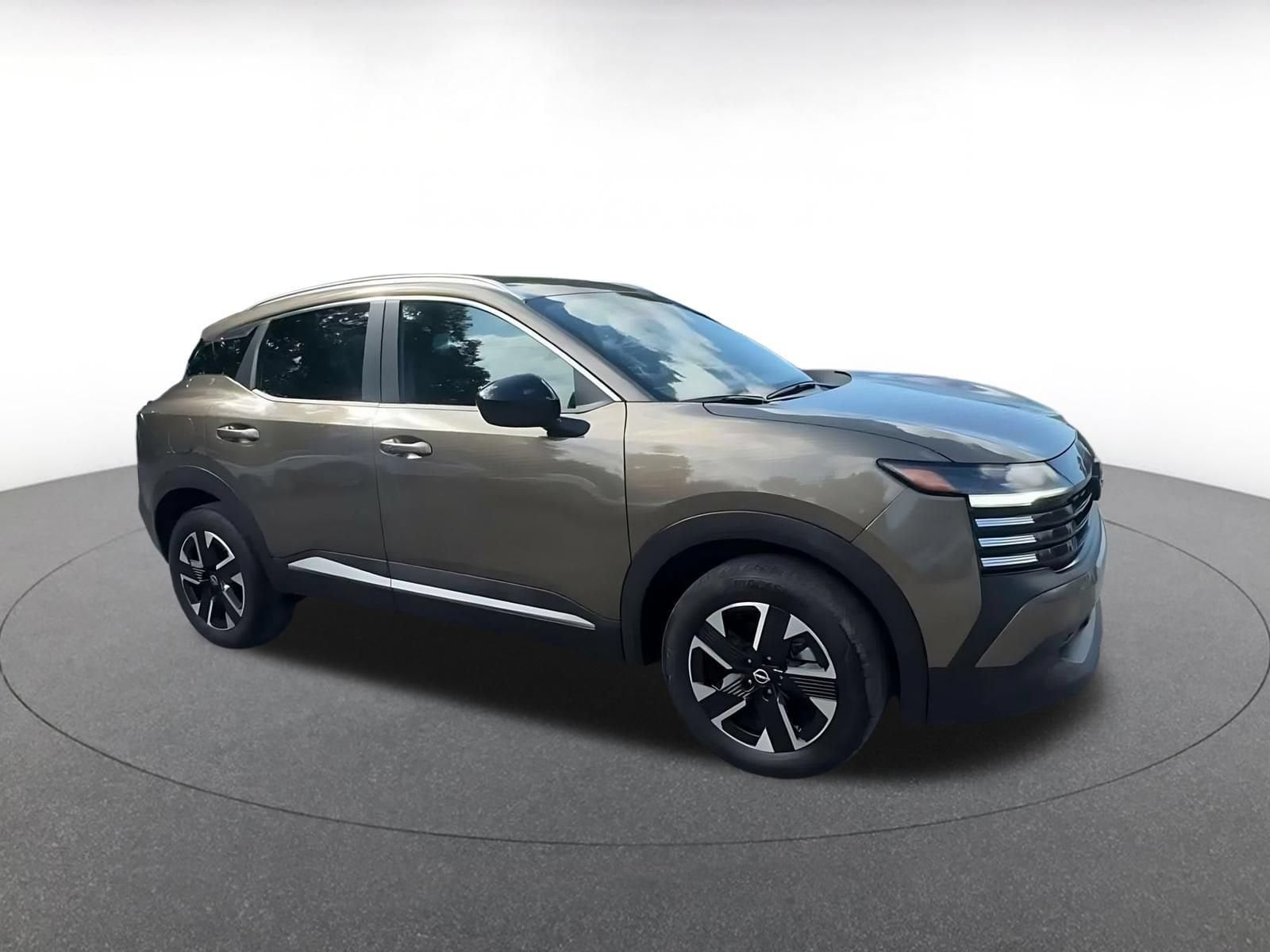 Thumbnail: 2026 Nissan Kicks - 2