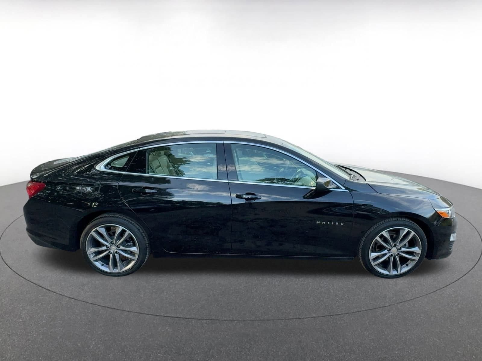 Thumbnail: 2024 Chevrolet Malibu - 10
