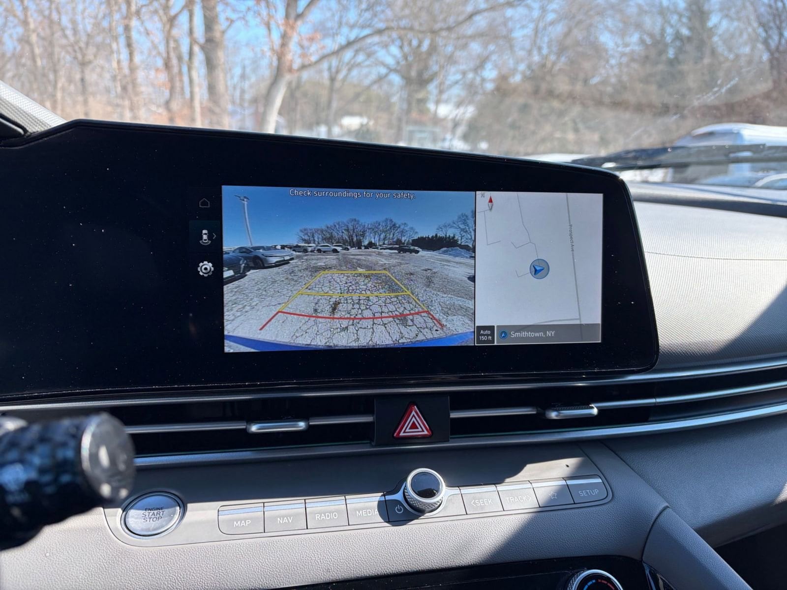 Thumbnail: 2025 Hyundai Elantra - 17