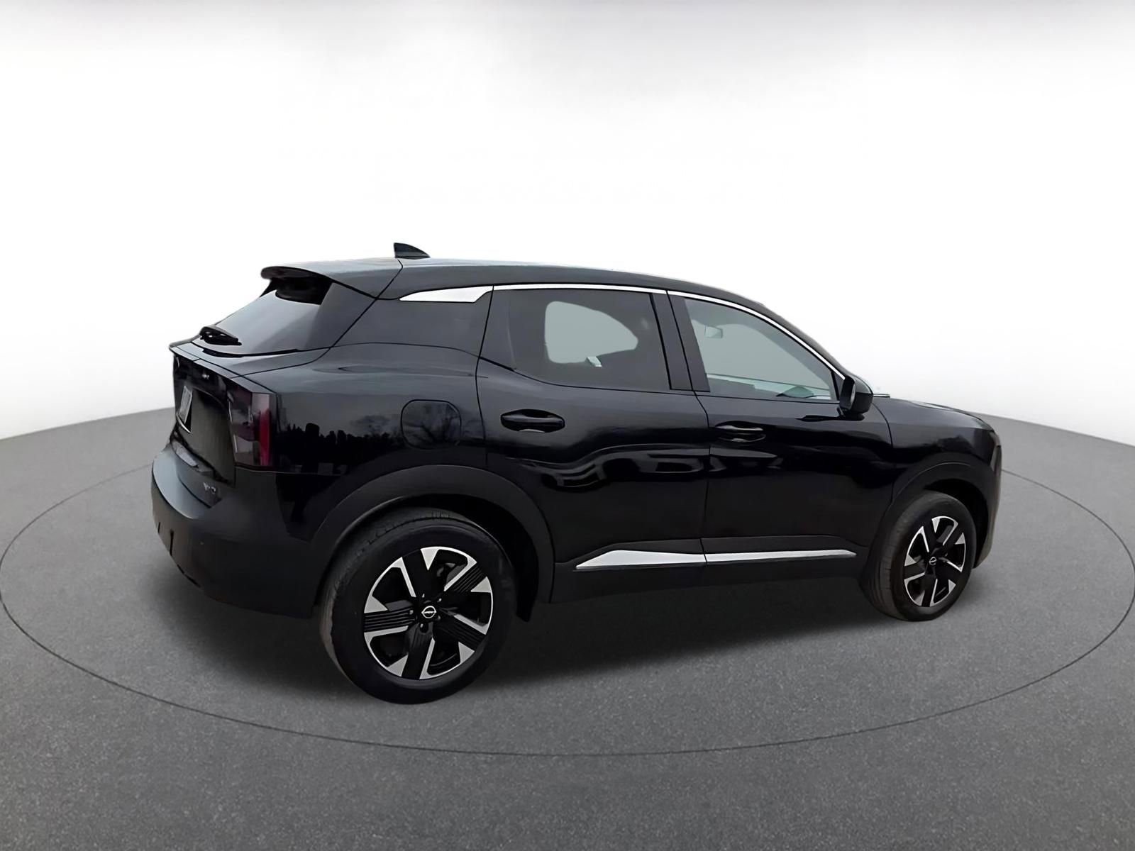 Thumbnail: 2025 Nissan Kicks - 15