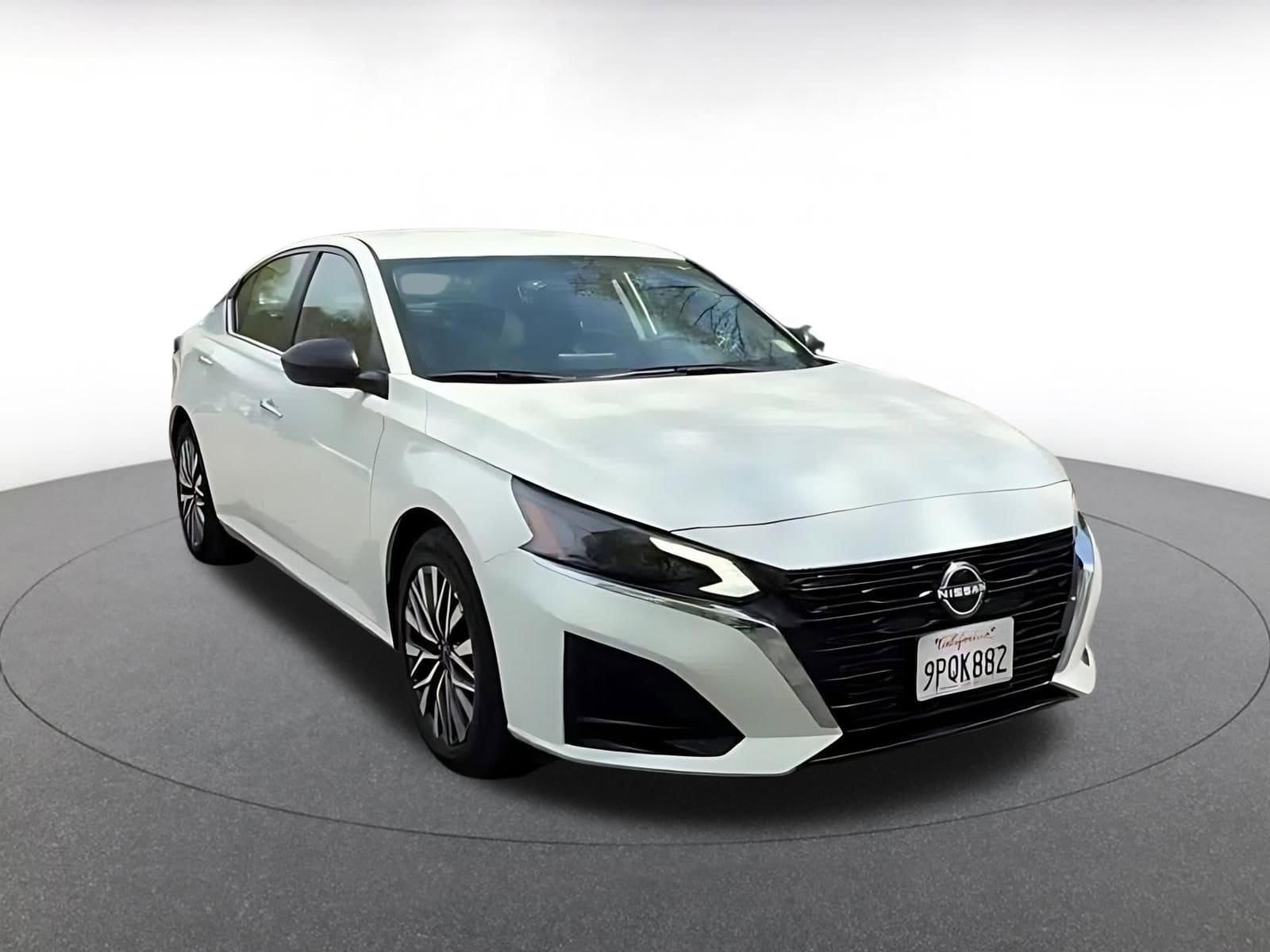 Thumbnail: 2025 Nissan Altima - 3
