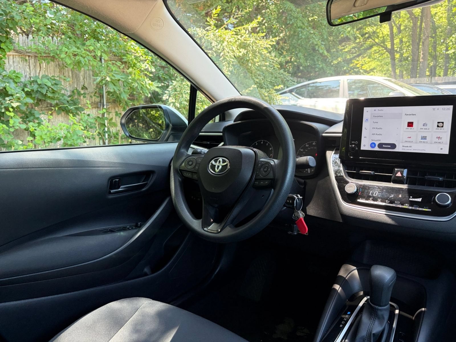Thumbnail: 2025 Toyota Corolla - 32