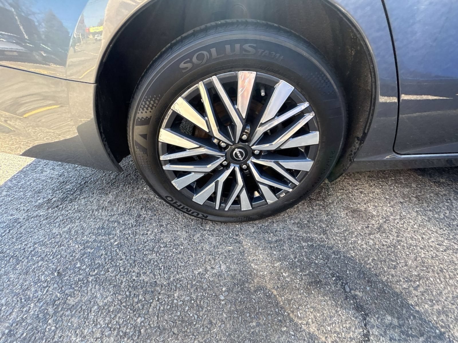 2025 Nissan Altima SV - Photo 9