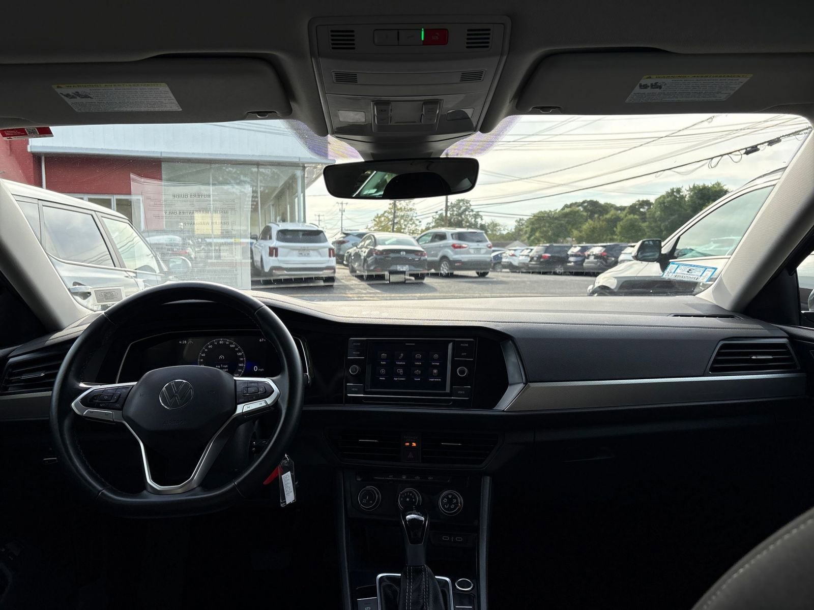 Thumbnail: 2024 Volkswagen Jetta - 15