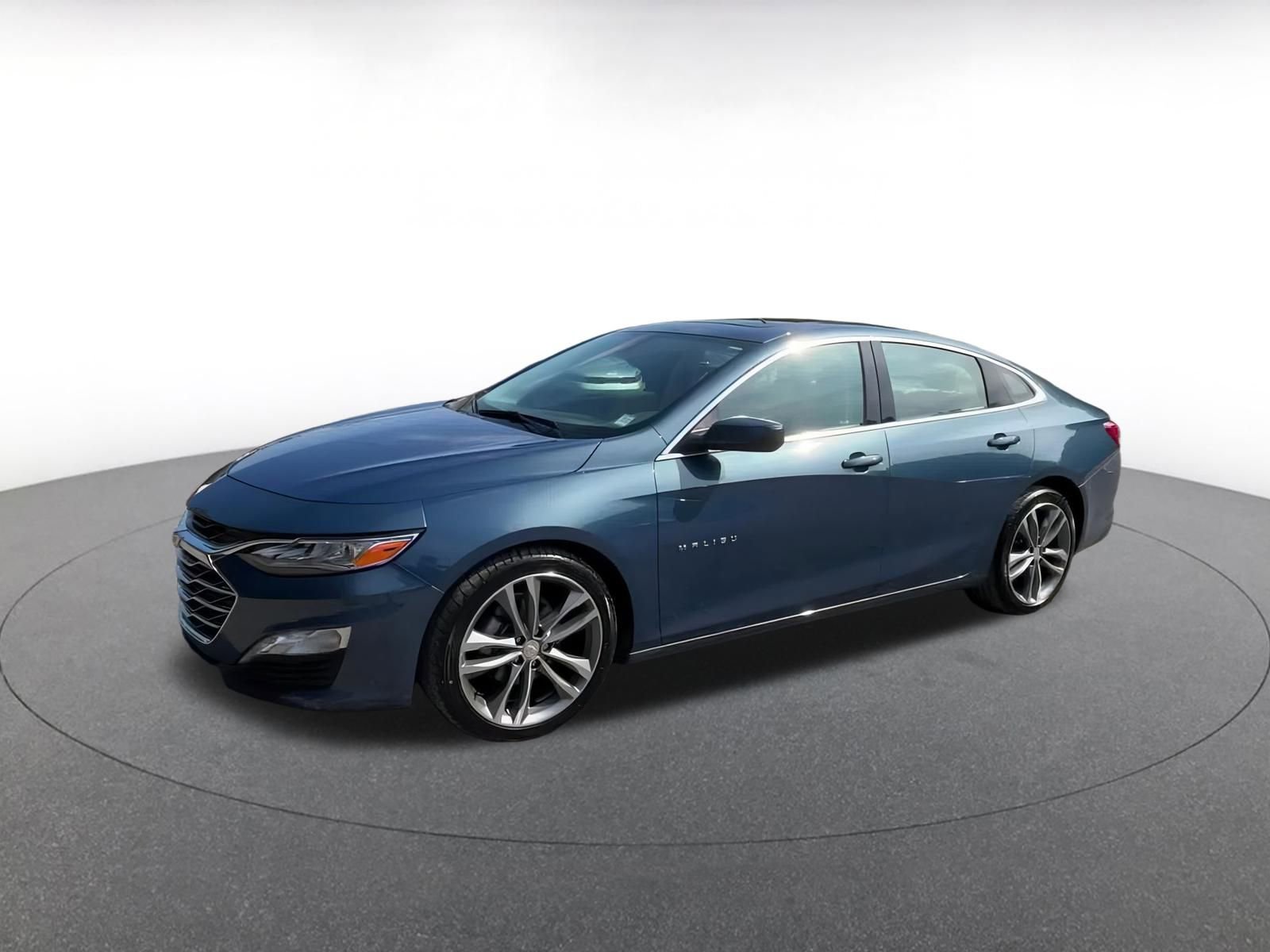 Thumbnail: 2024 Chevrolet Malibu - 8