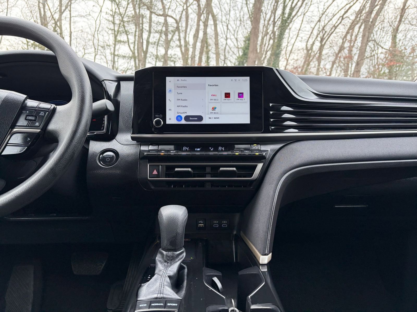 Thumbnail: 2025 Toyota Camry - 17