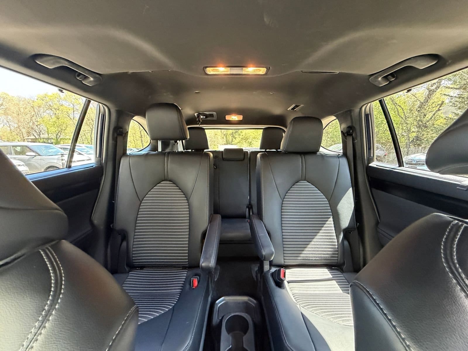 2025 Toyota Highlander 41