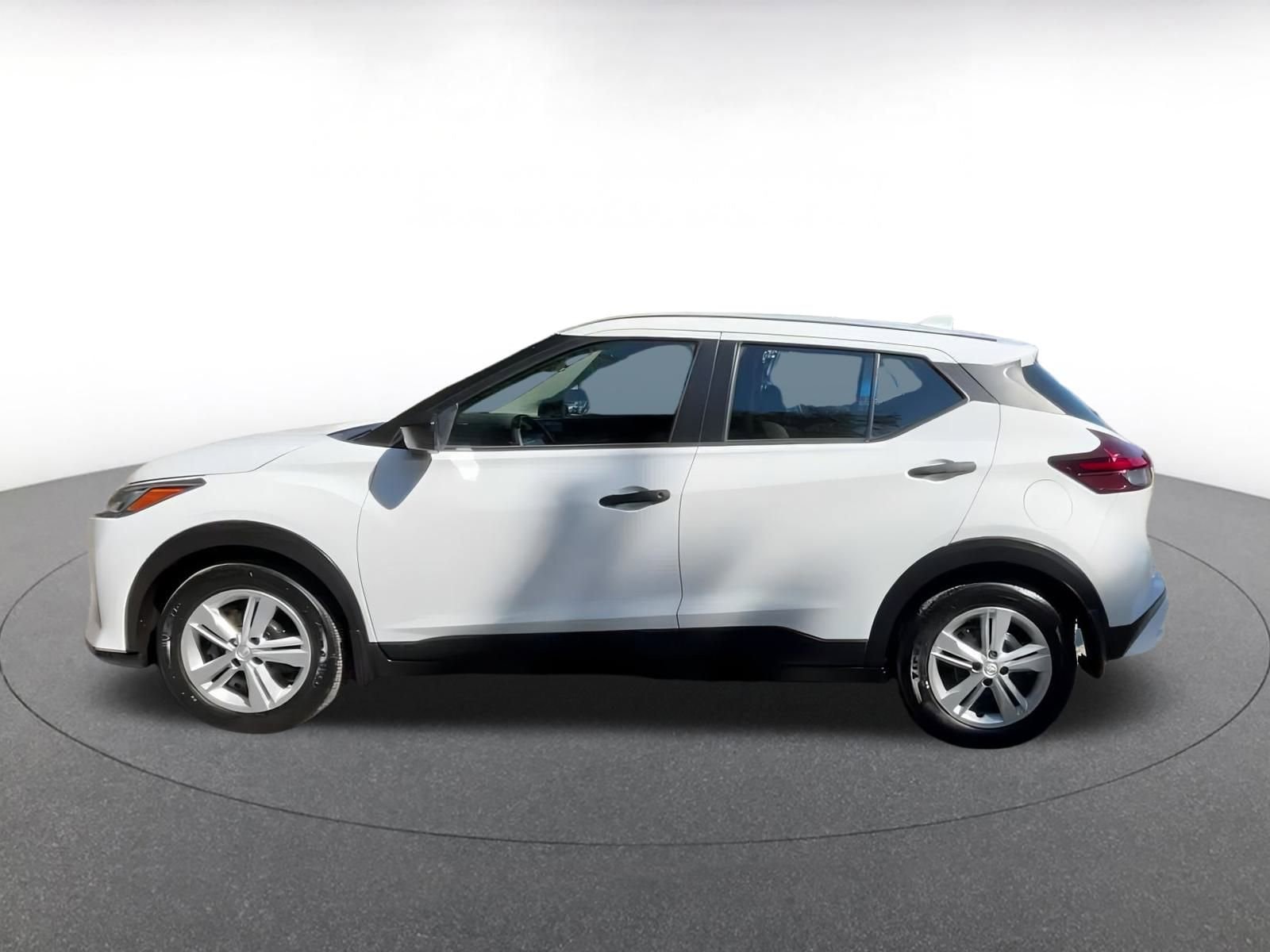 Thumbnail: 2024 Nissan Kicks - 8