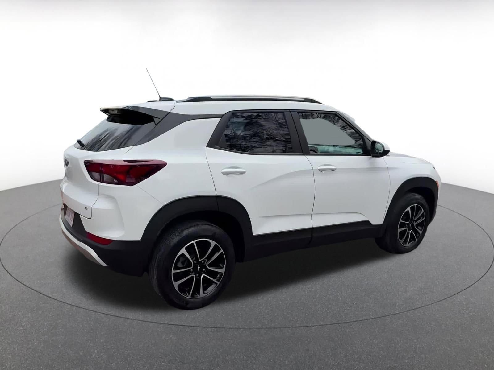 Thumbnail: 2025 Chevrolet TrailBlazer - 15