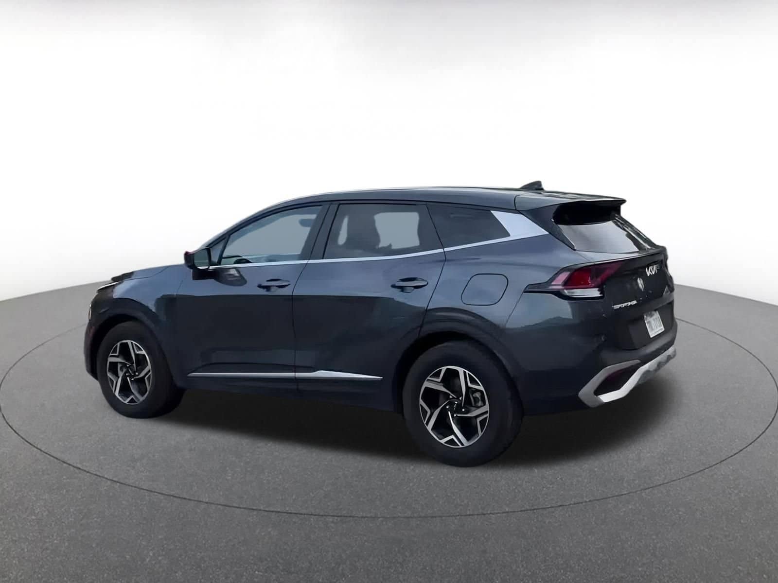 Thumbnail: 2023 Kia Sportage - 10