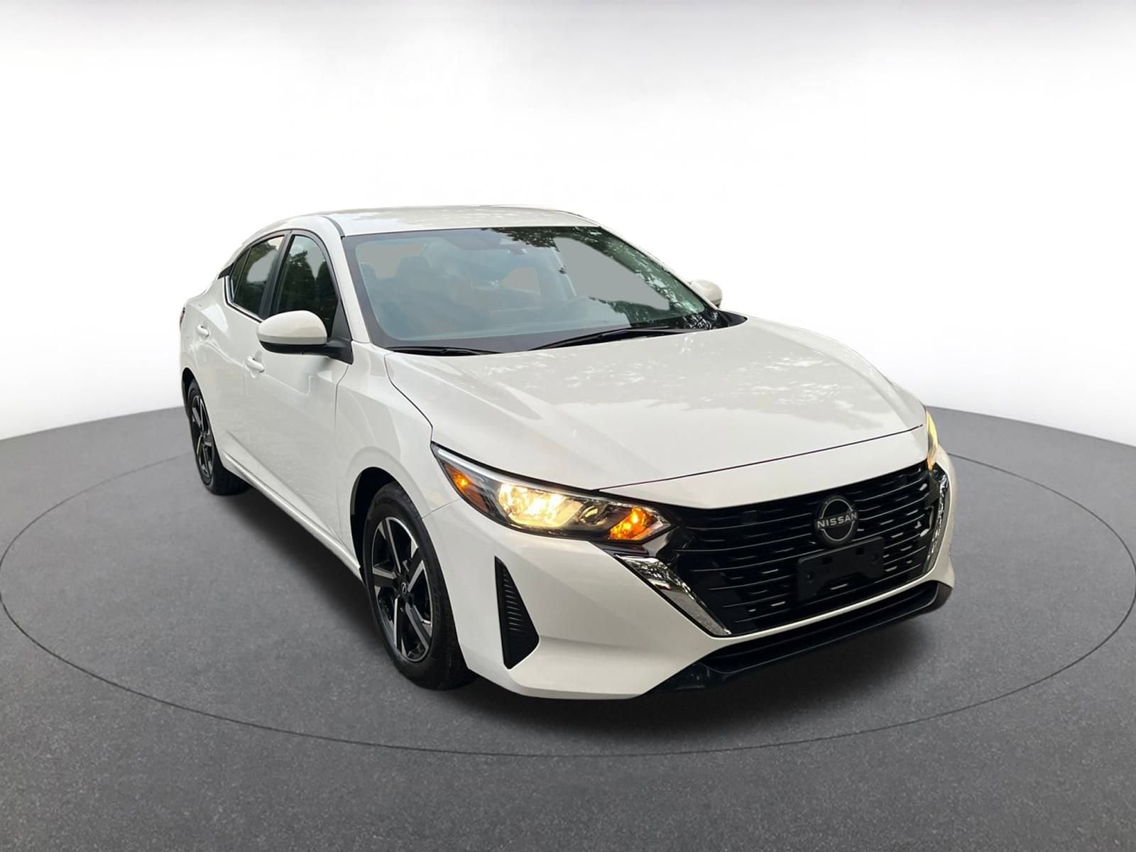 Thumbnail: 2024 Nissan Sentra - 1