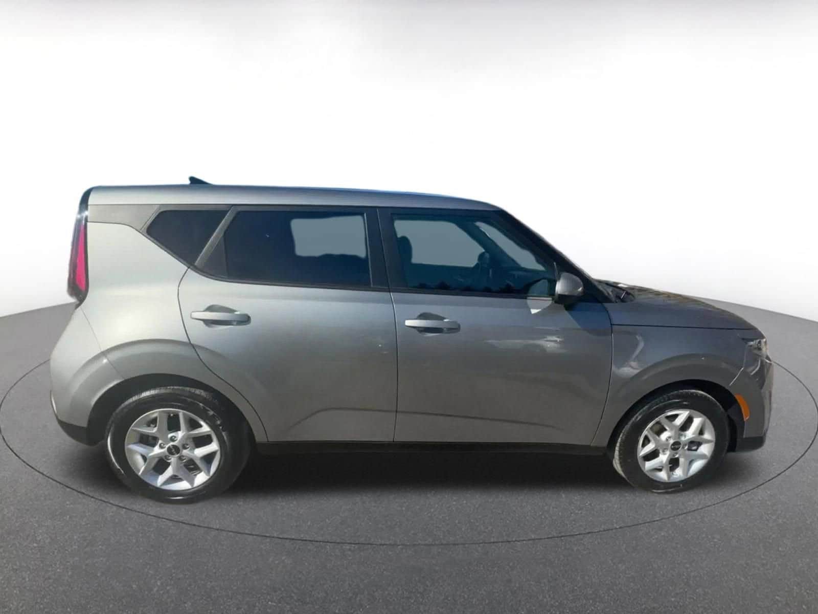 Thumbnail: 2025 Kia Soul - 16