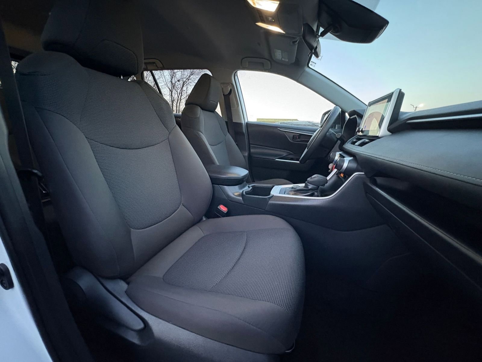 Thumbnail: 2025 Toyota RAV4 - 35