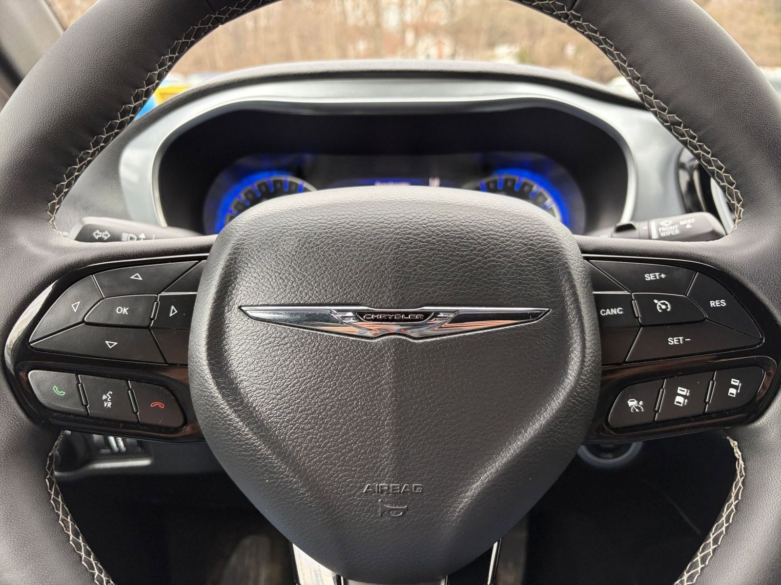 Thumbnail: 2025 Chrysler Pacifica - 30