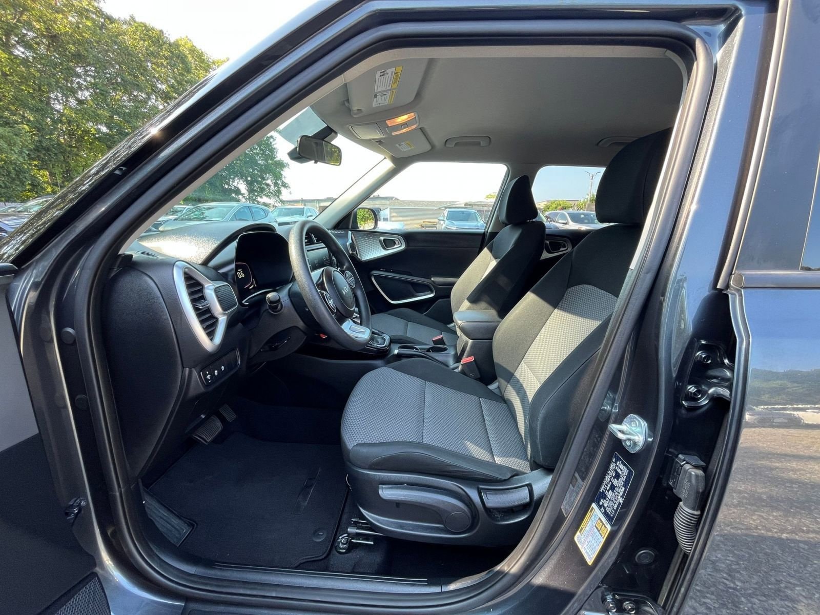 Thumbnail: 2023 Kia Soul - 25