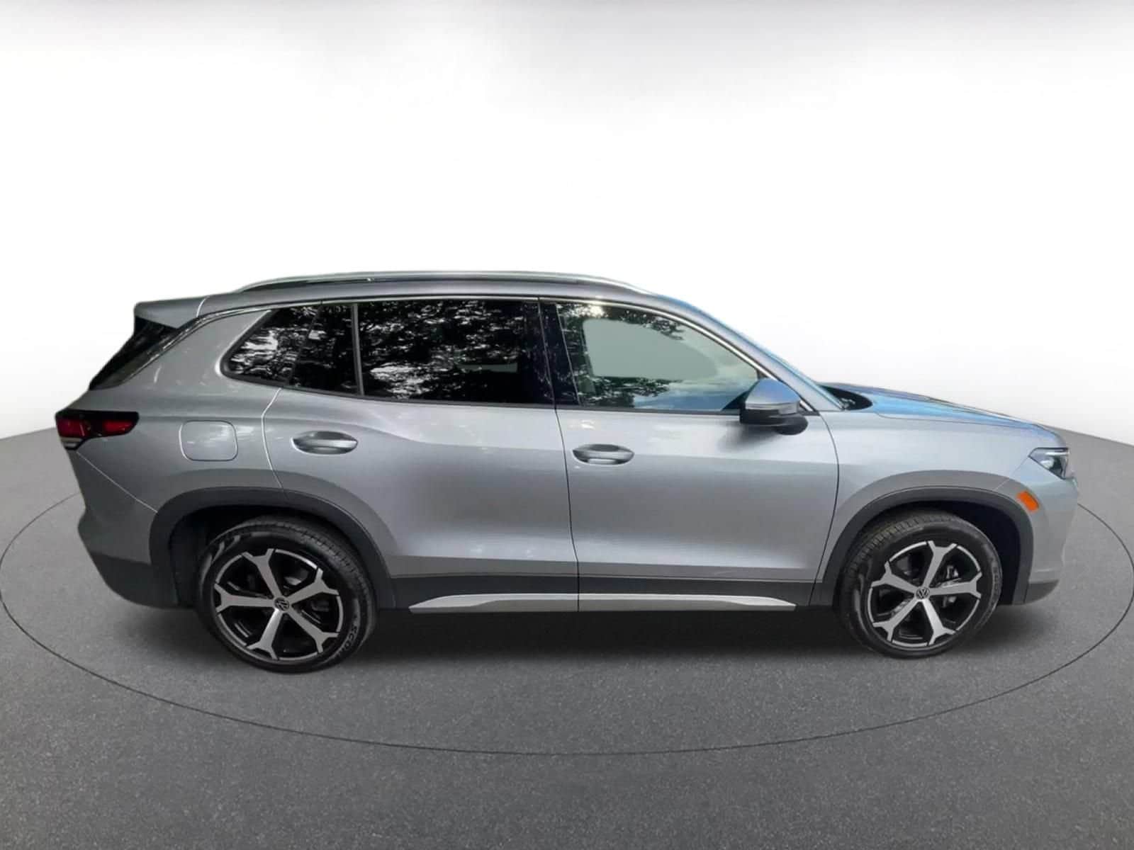Thumbnail: 2026 Volkswagen Tiguan - 15