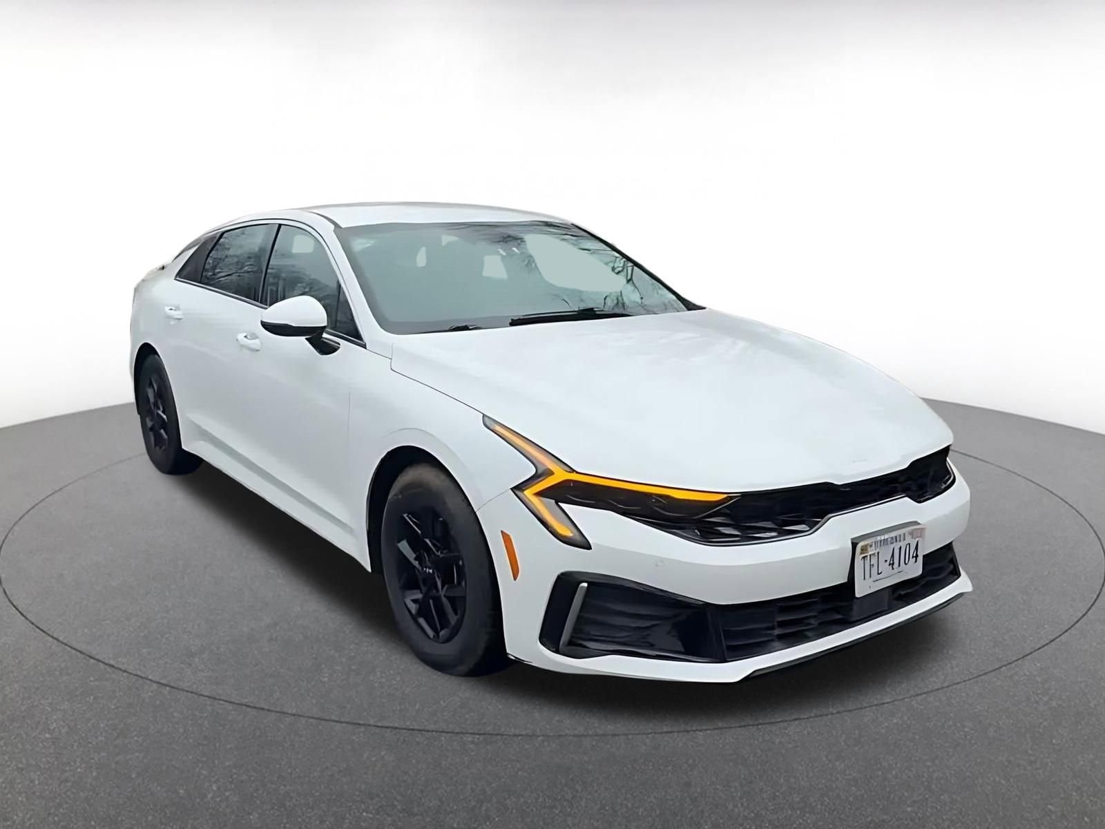 Thumbnail: 2025 Kia K5 - 3