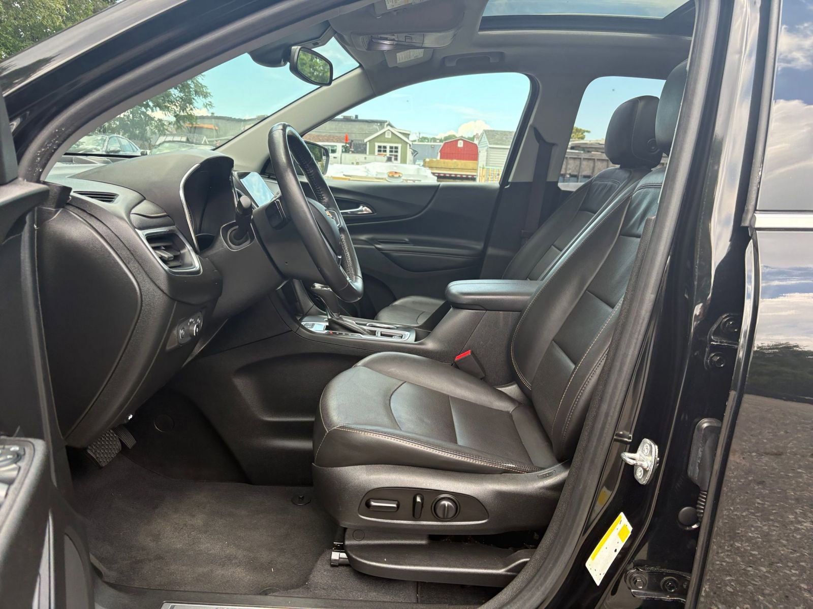Thumbnail: 2020 Chevrolet Equinox - 27