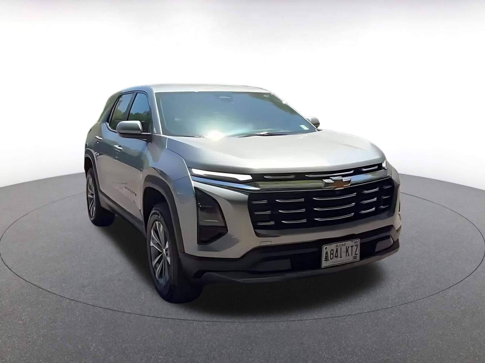 Thumbnail: 2025 Chevrolet Equinox - 3
