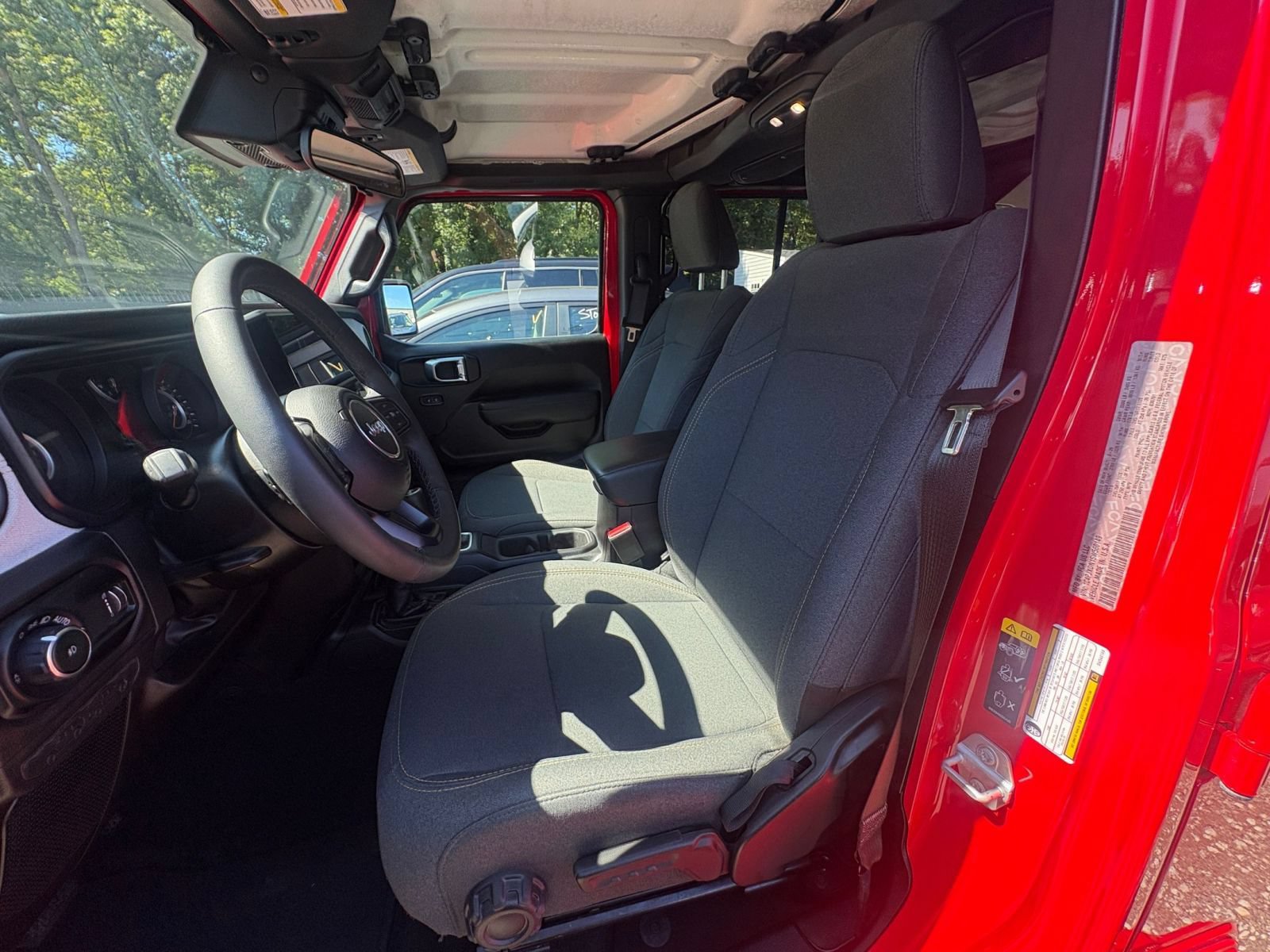 Thumbnail: 2025 Jeep Wrangler - 22