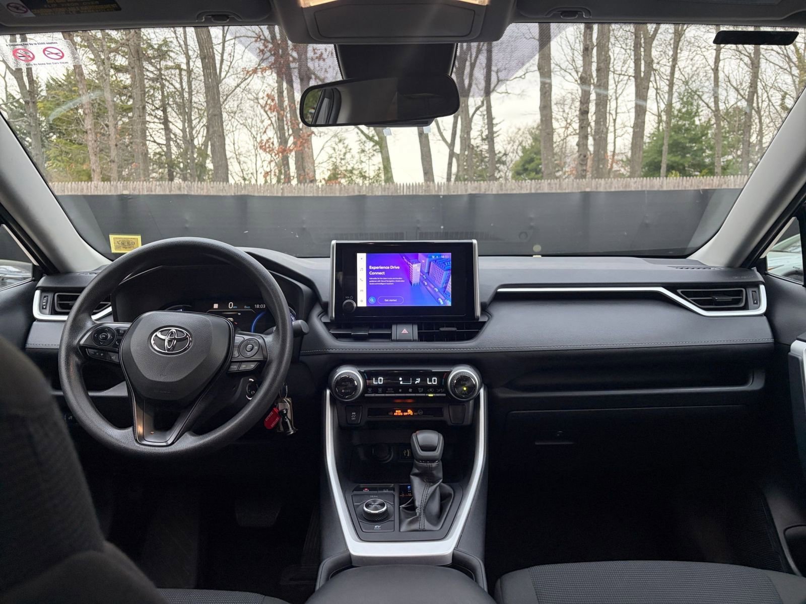 Thumbnail: 2025 Toyota RAV4 - 32