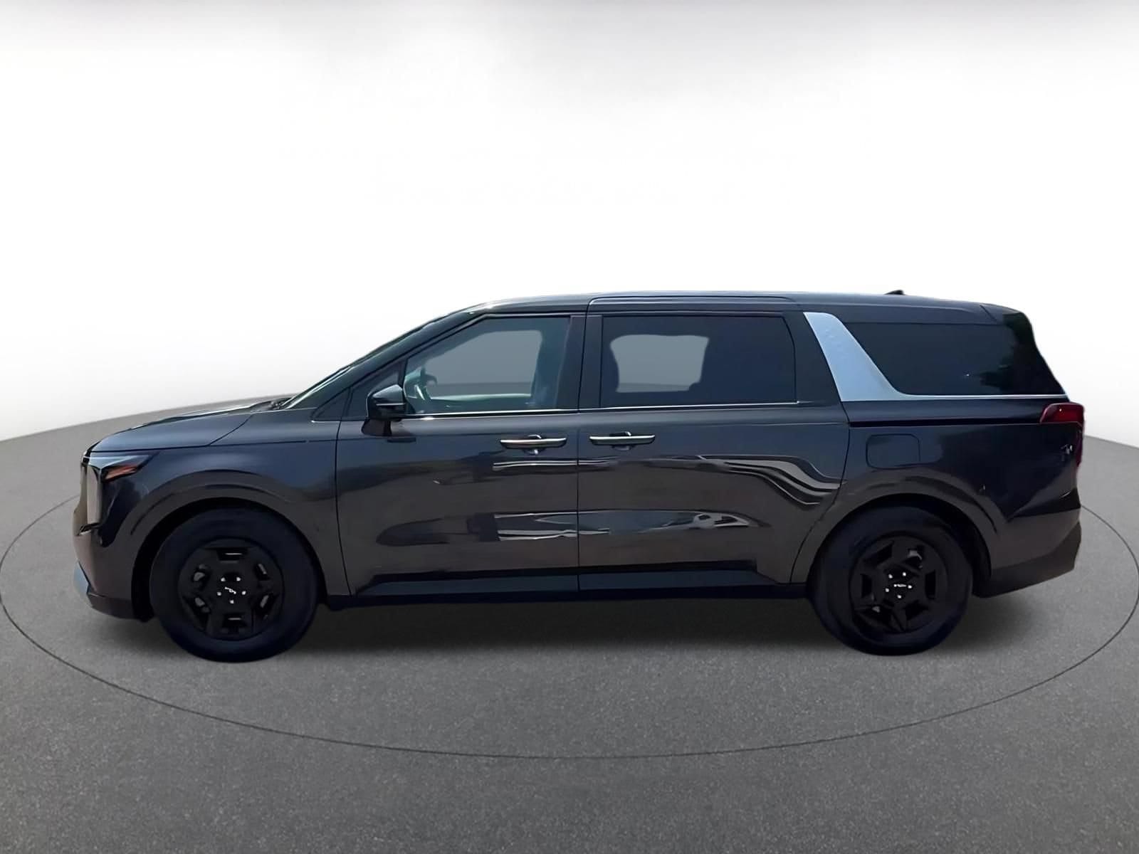 Thumbnail: 2026 Kia Carnival - 9