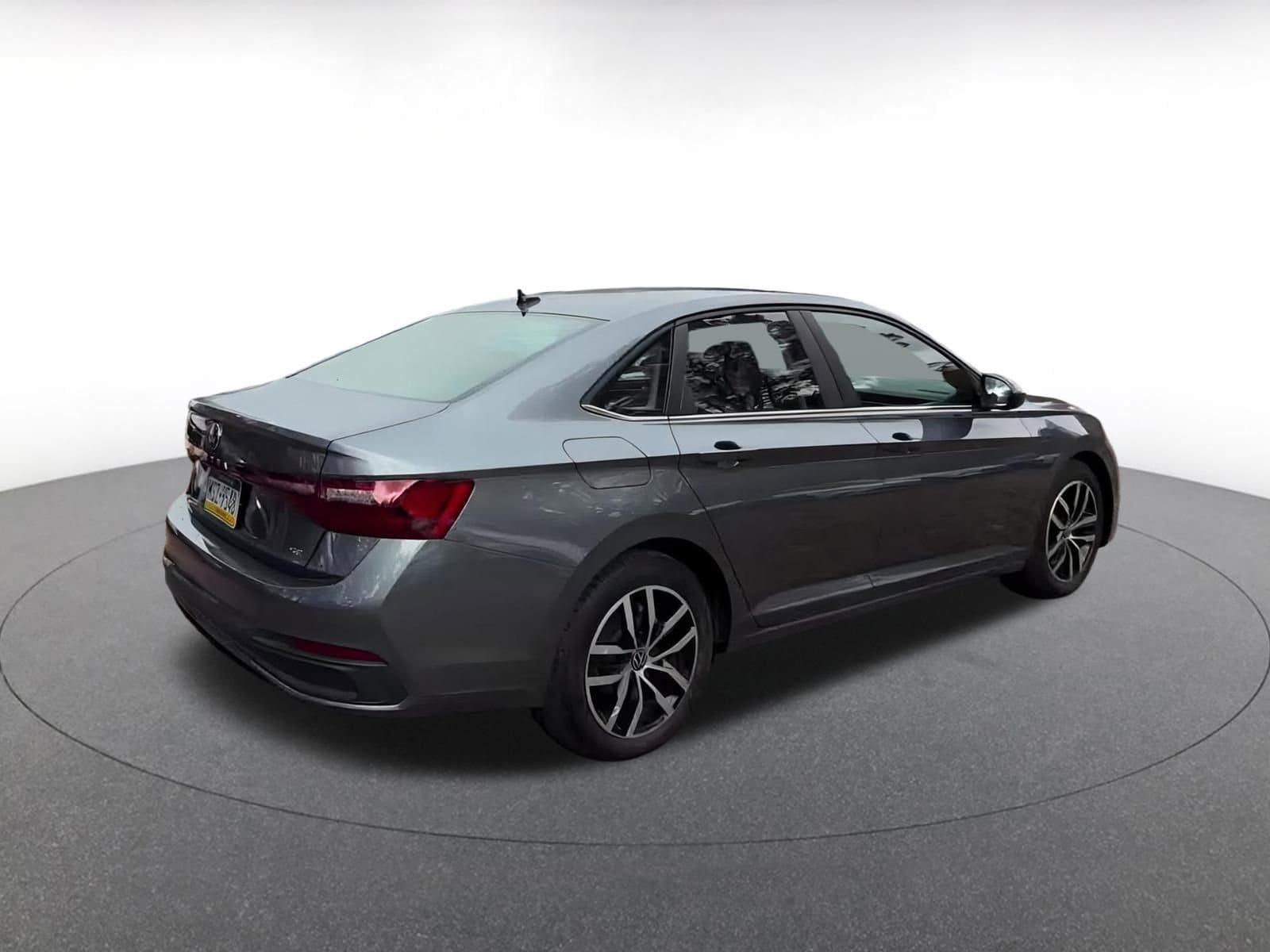 Thumbnail: 2025 Volkswagen Jetta - 14