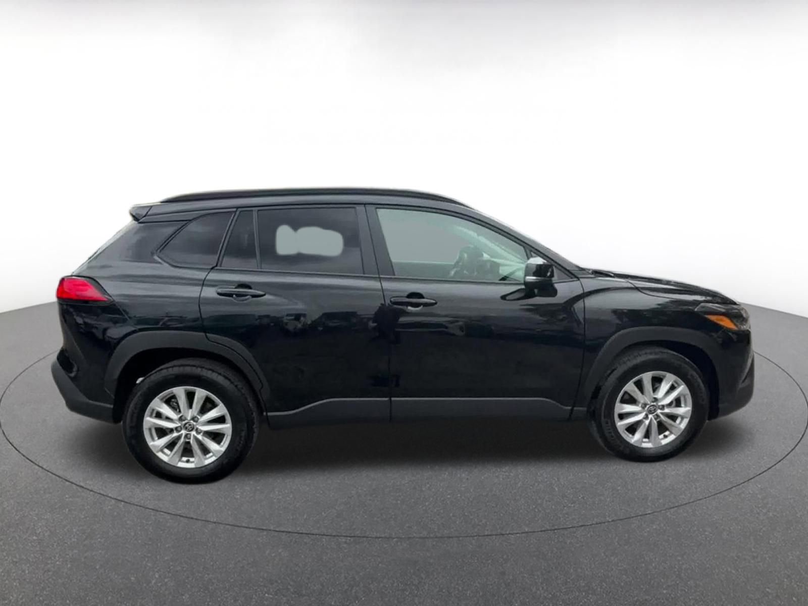 Thumbnail: 2025 Toyota Corolla Cross - 16