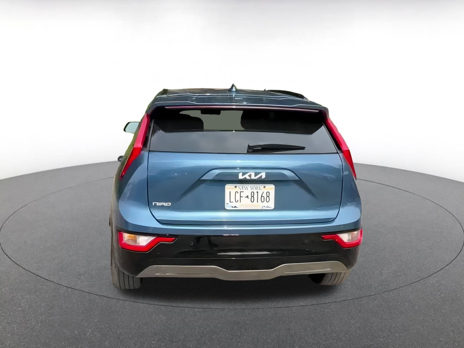 Thumbnail: 2023 Kia Niro - 12