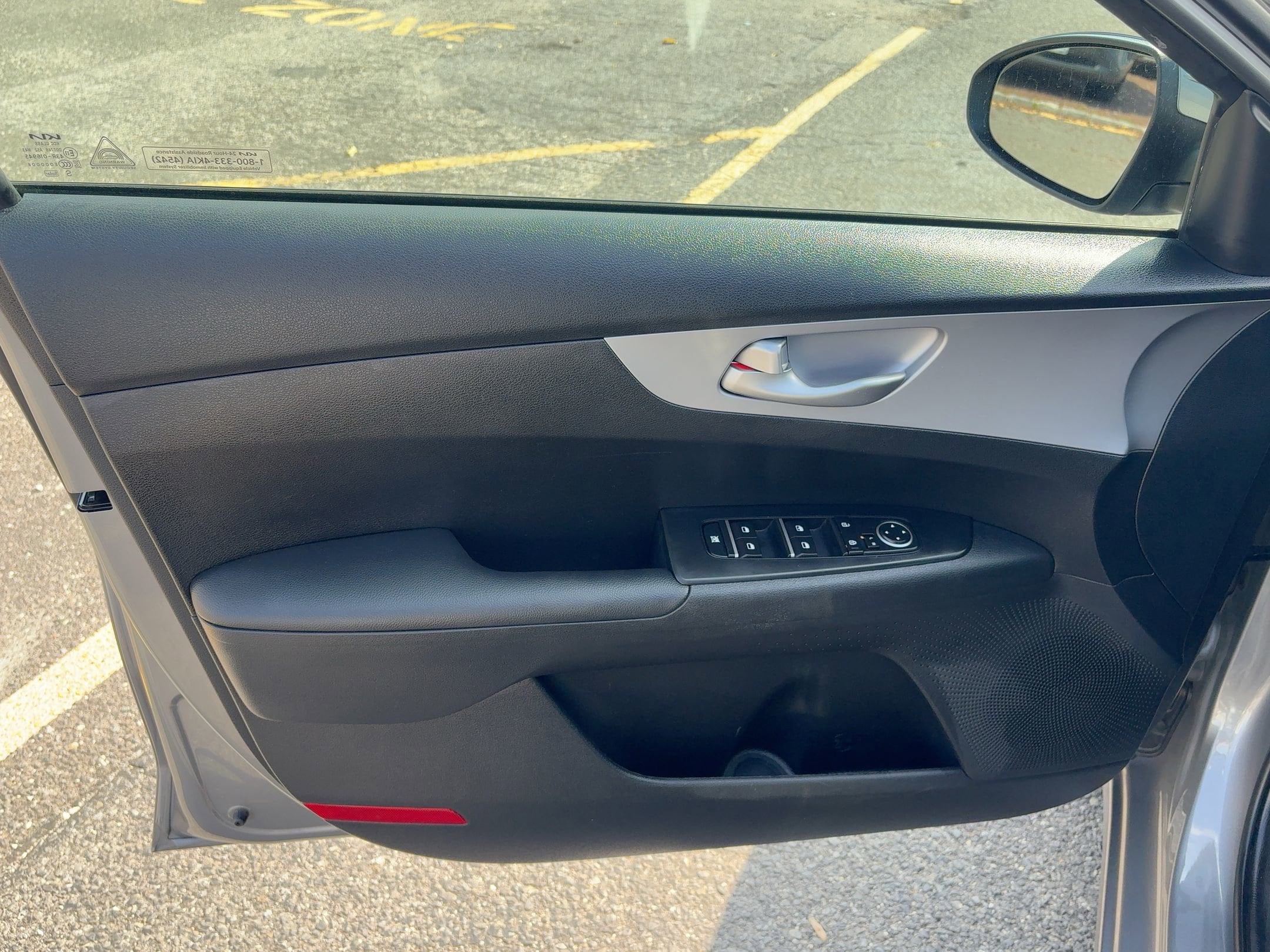 Thumbnail: 2024 Kia Forte - 12