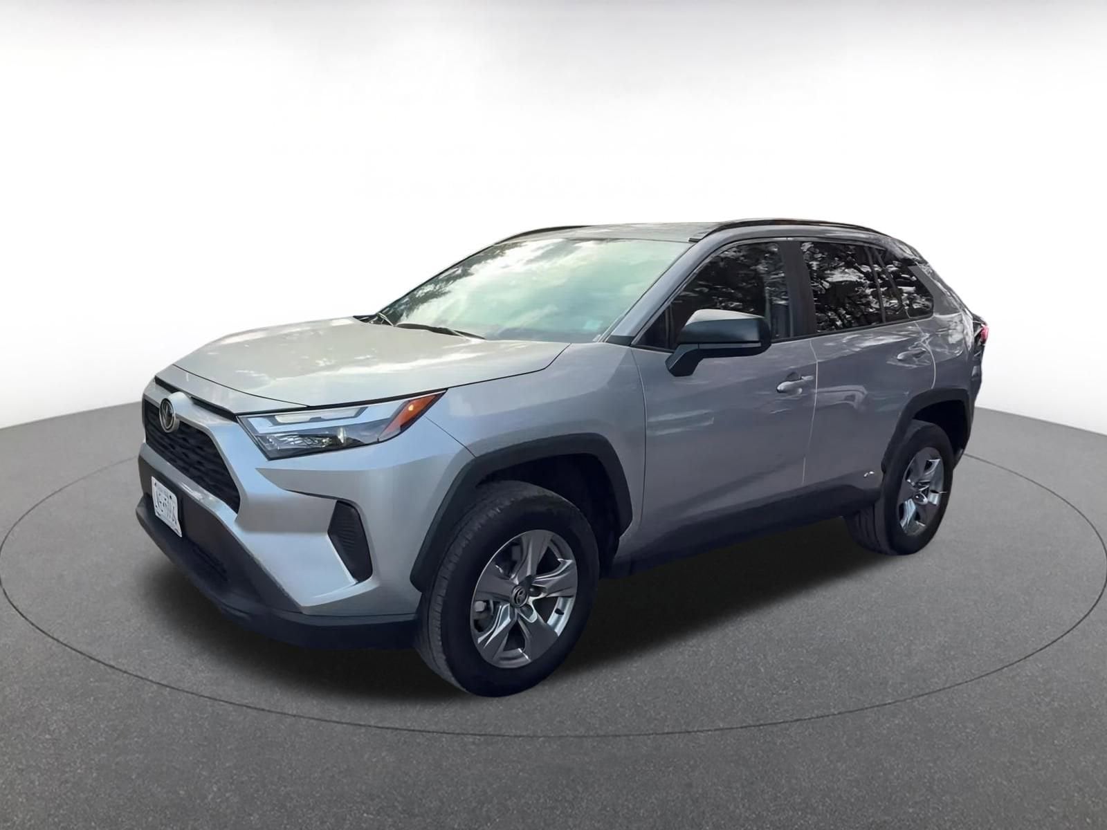 Thumbnail: 2025 Toyota RAV4 - 8