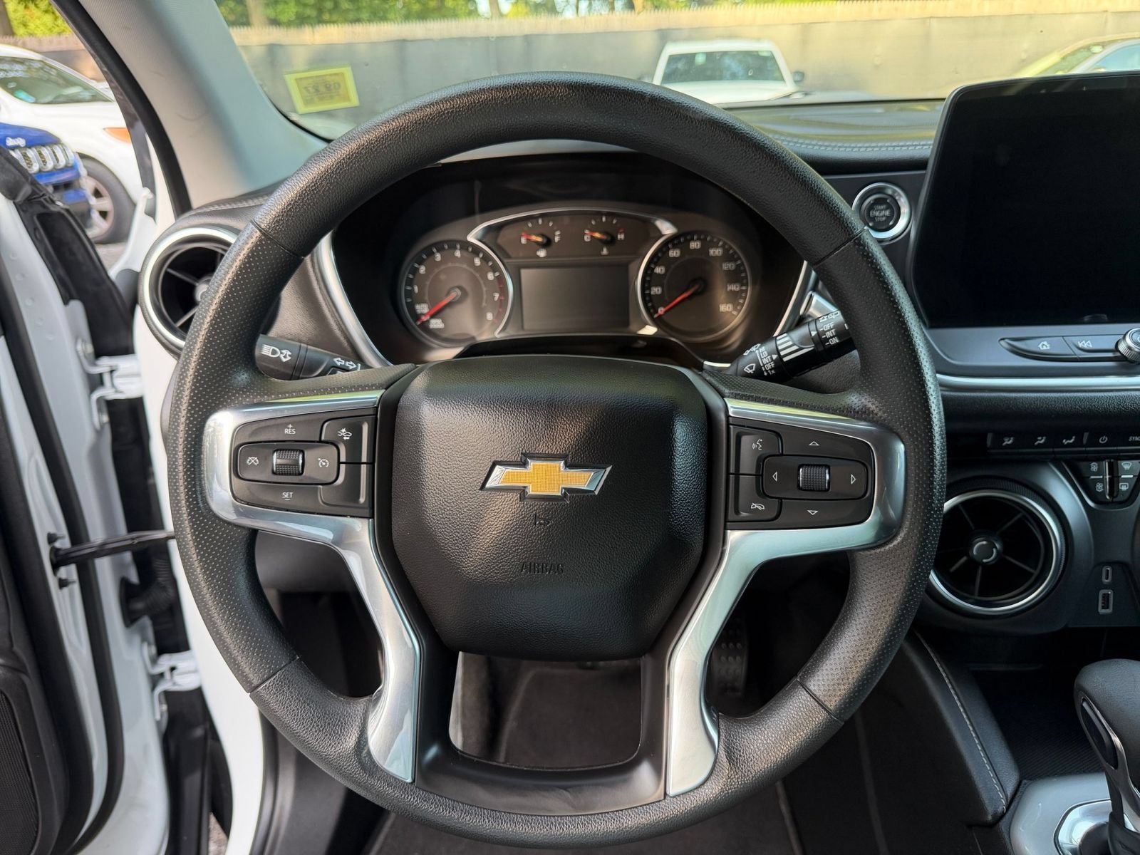 Thumbnail: 2025 Chevrolet Blazer - 28