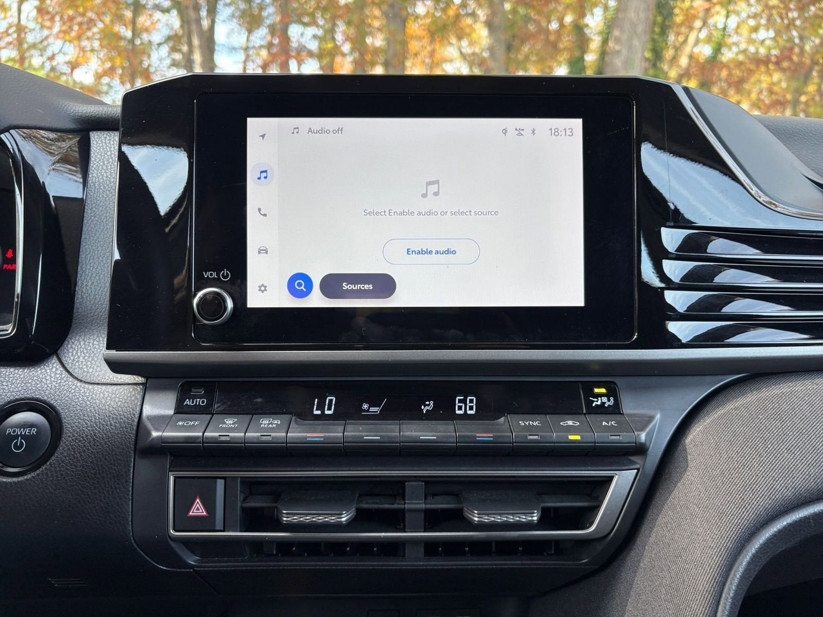 Thumbnail: 2025 Toyota Camry - 18