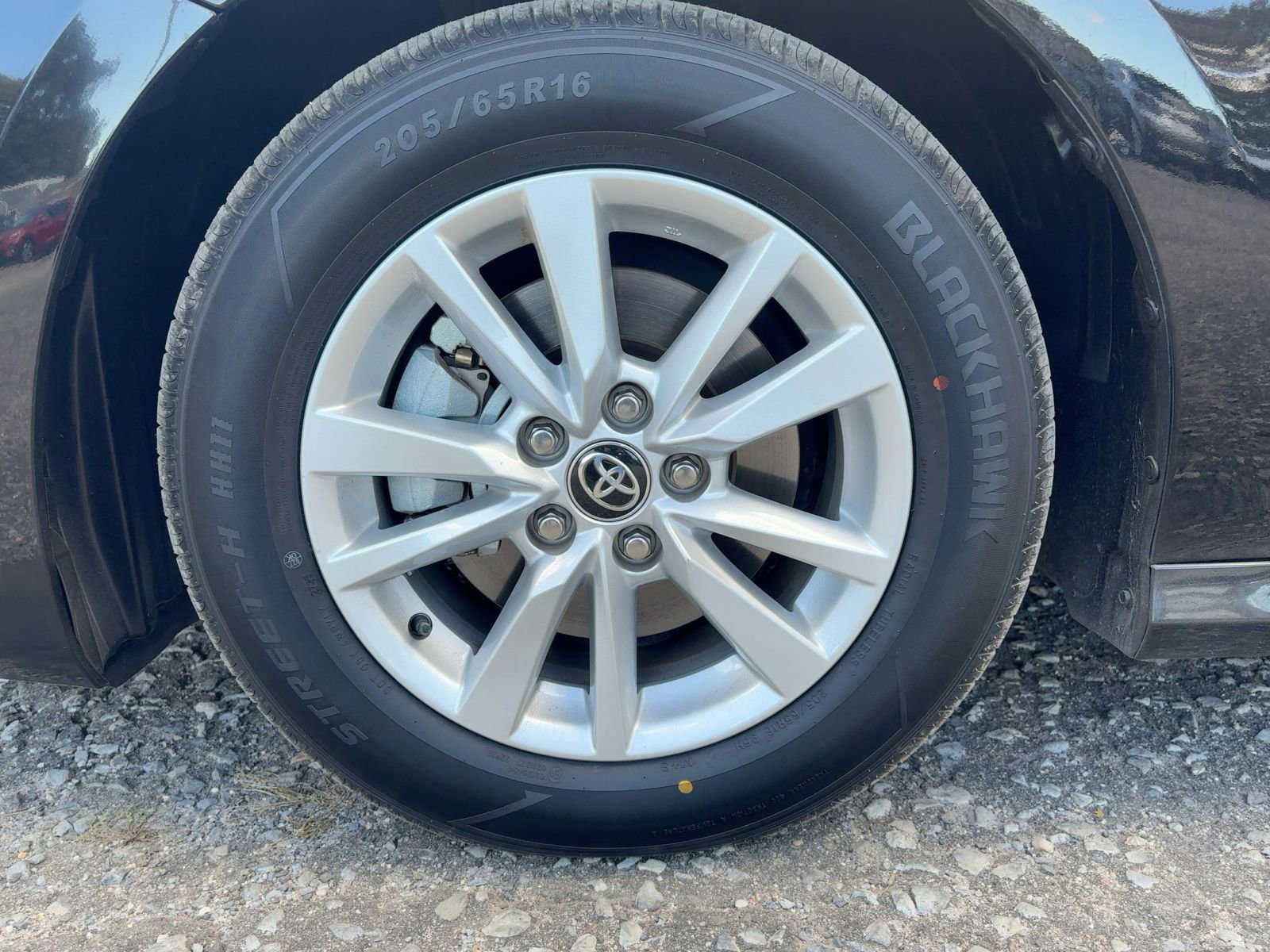 Thumbnail: 2025 Toyota Camry - 11