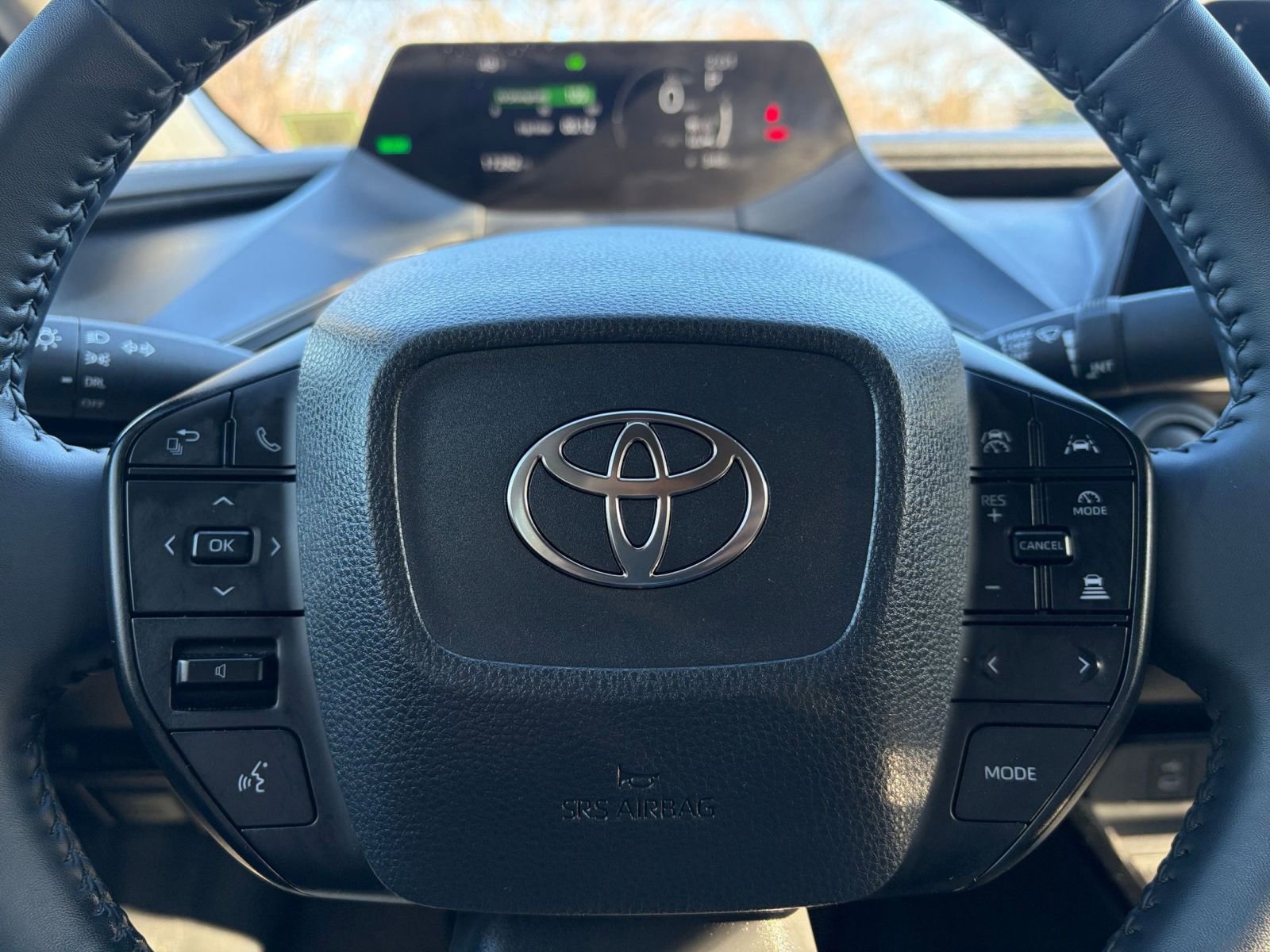 Thumbnail: 2025 Toyota Prius - 25