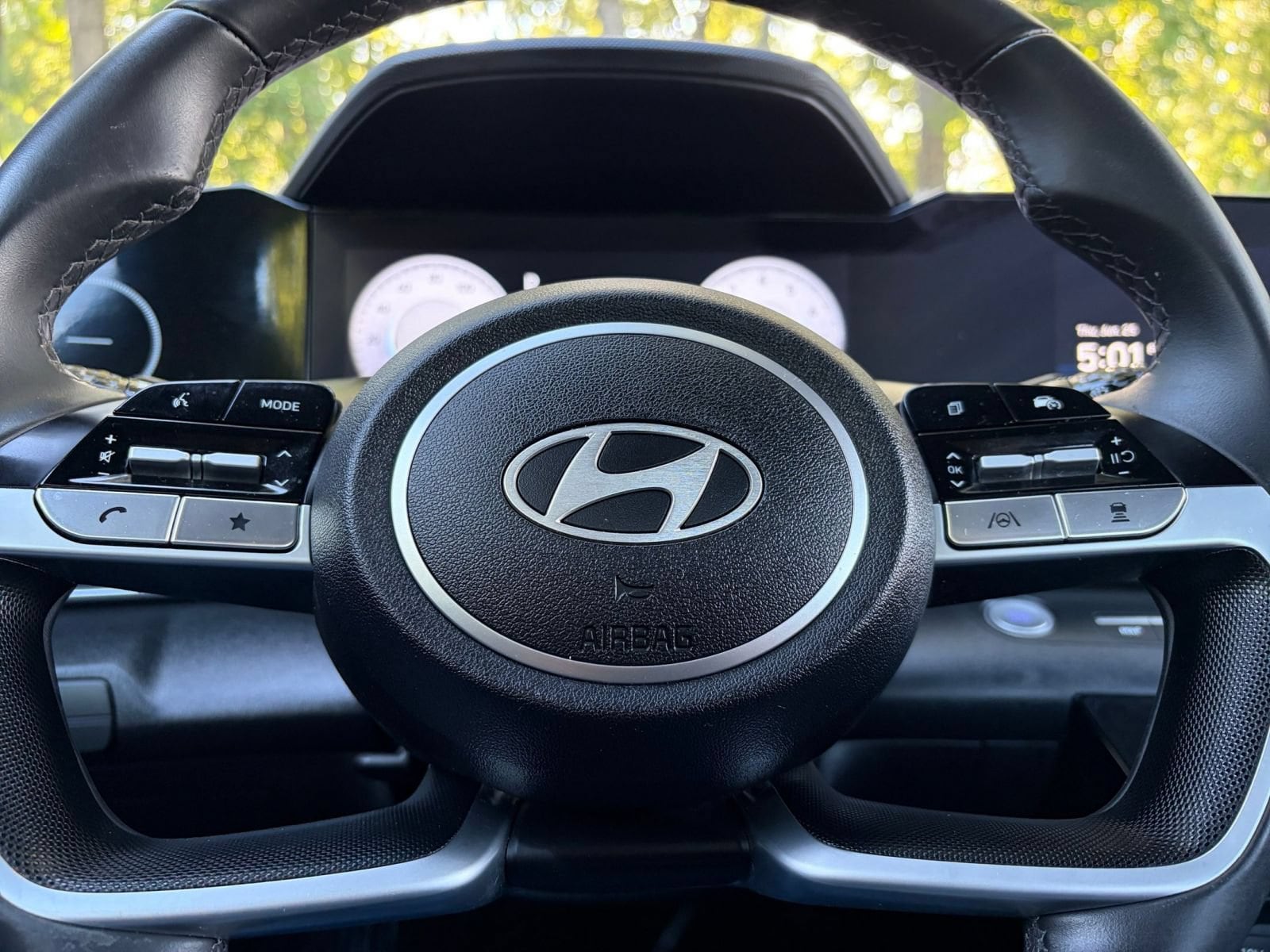 Thumbnail: 2025 Hyundai Elantra - 28