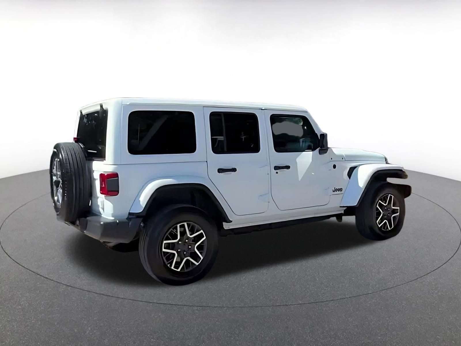 Thumbnail: 2025 Jeep Wrangler - 12